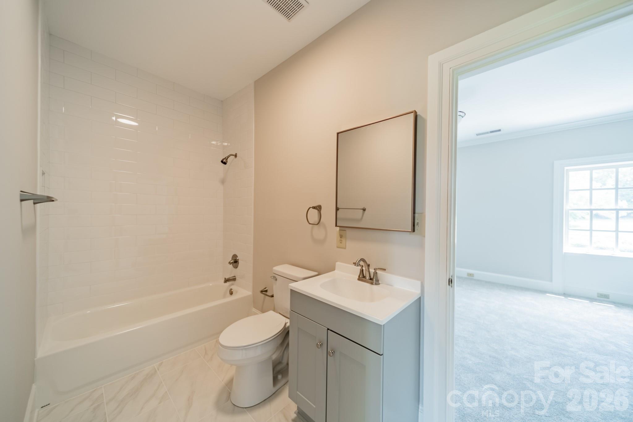 4030 Oak Hollow Lane — Harrisburg