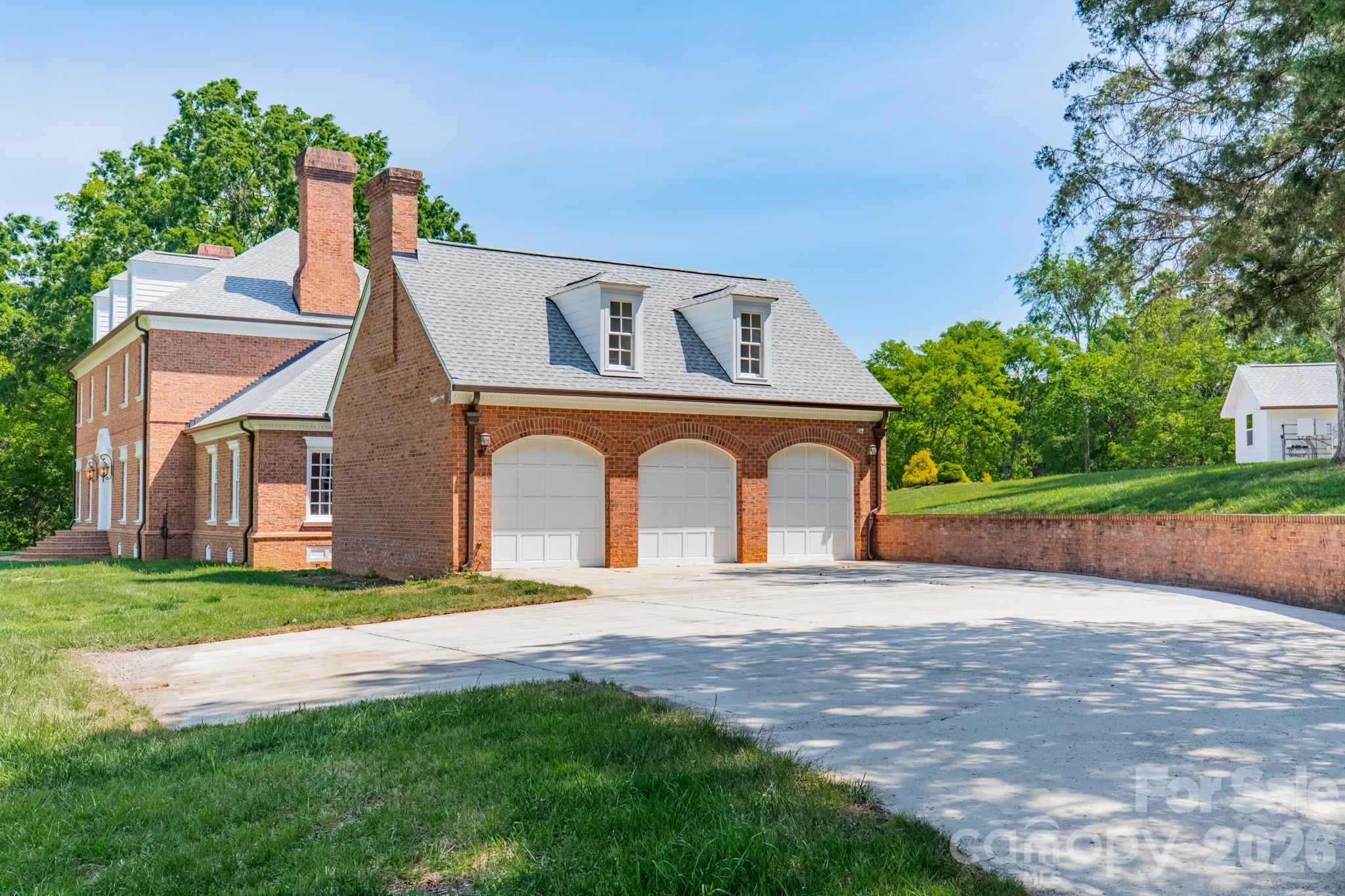 4030 Oak Hollow Lane — Harrisburg