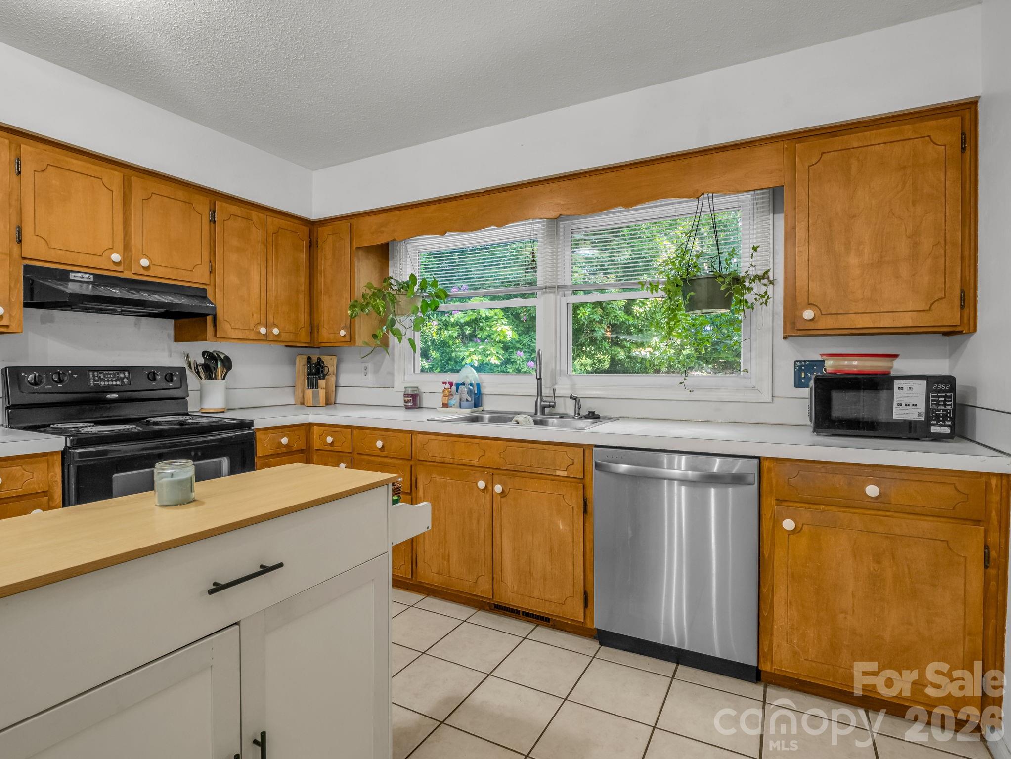 244 Windover Drive — Forest City