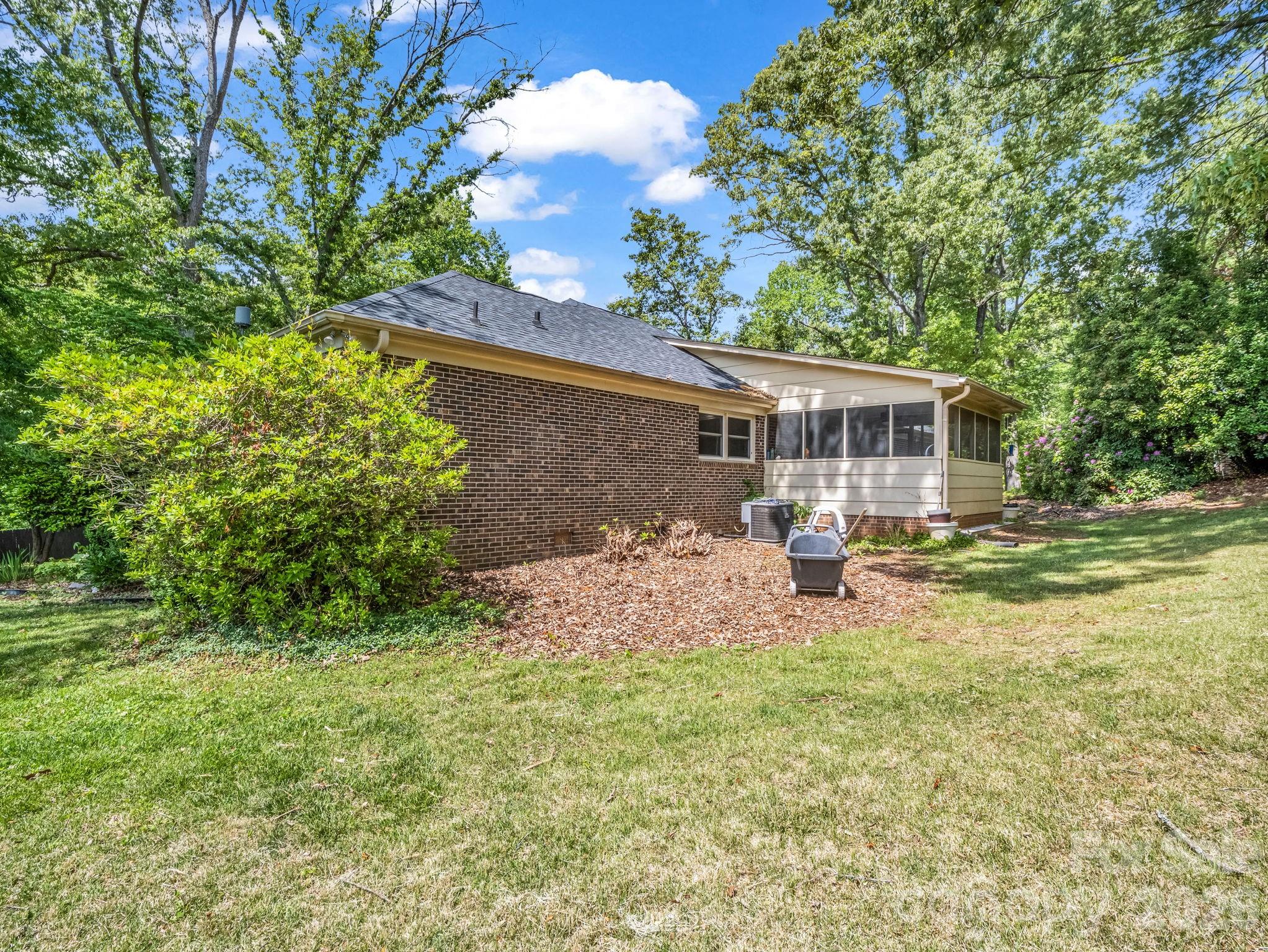 244 Windover Drive — Forest City
