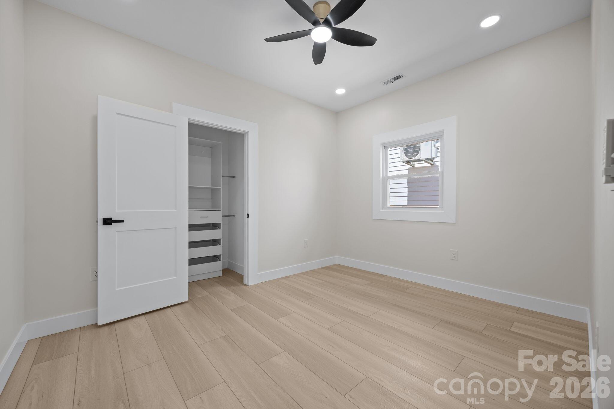 119 Idlewild Avenue — Raleigh