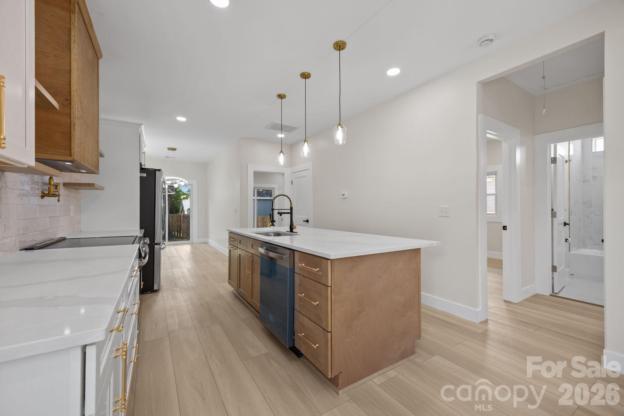119 Idlewild Avenue — Raleigh