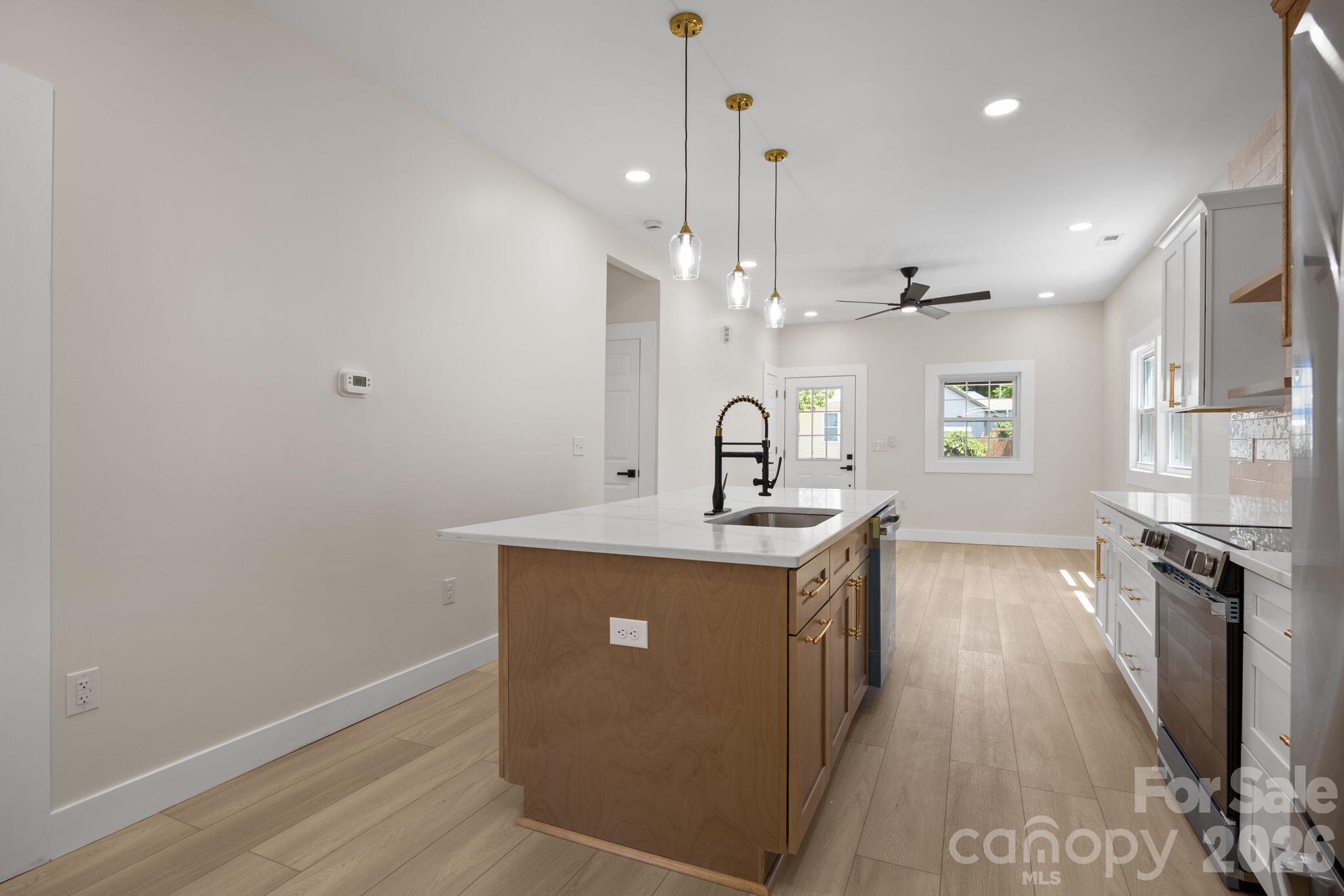 119 Idlewild Avenue — Raleigh