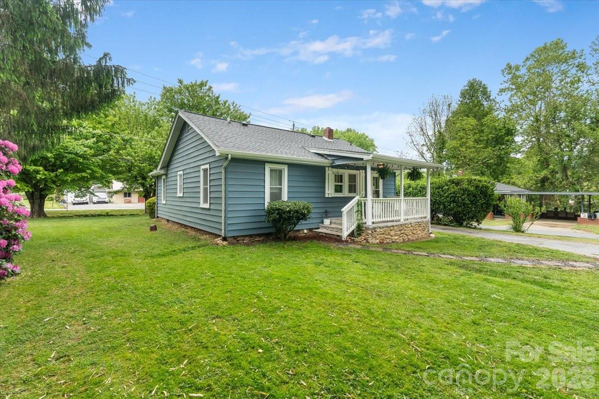 1203 Allens Creek Road — Waynesville