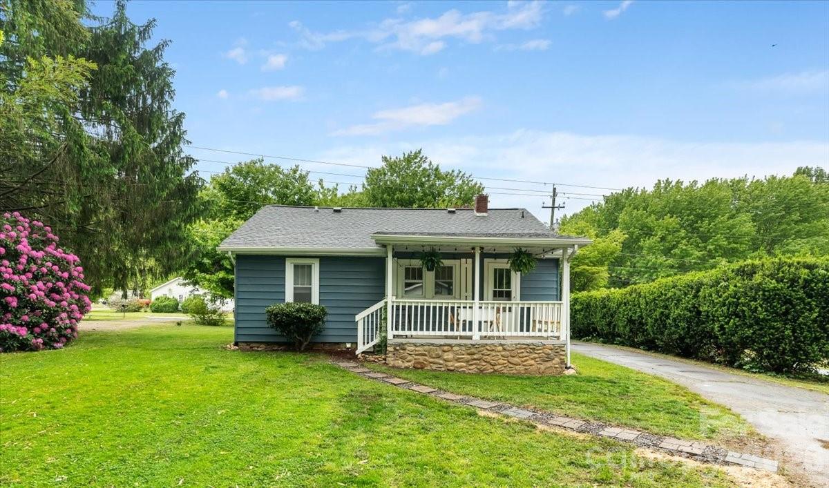 1203 Allens Creek Road — Waynesville