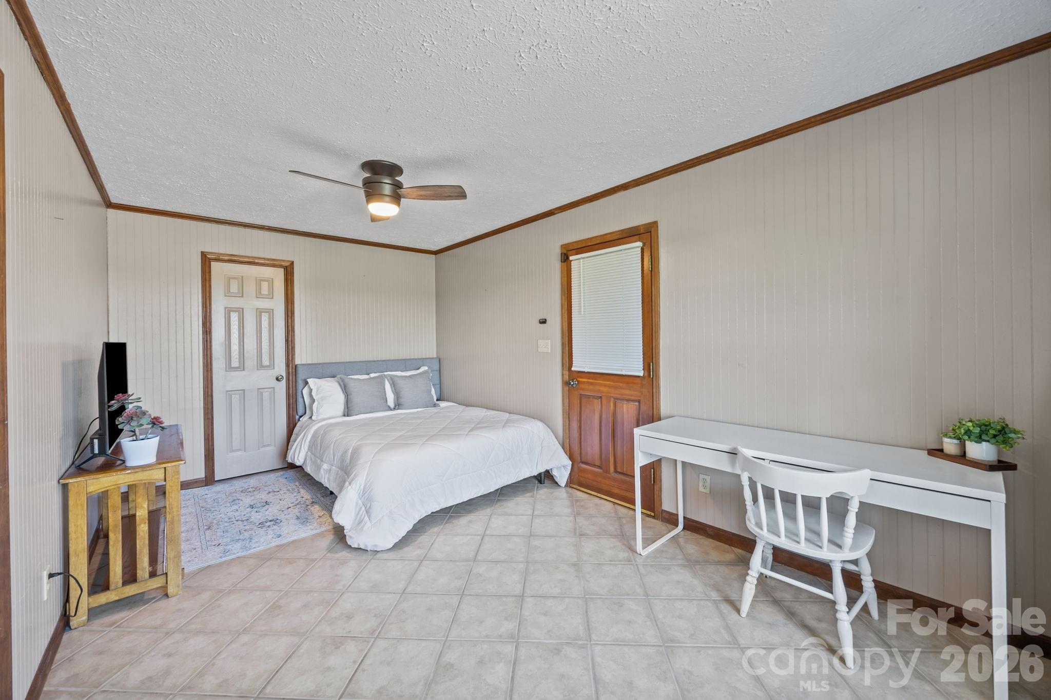 360 Whitaker Road — Shelby