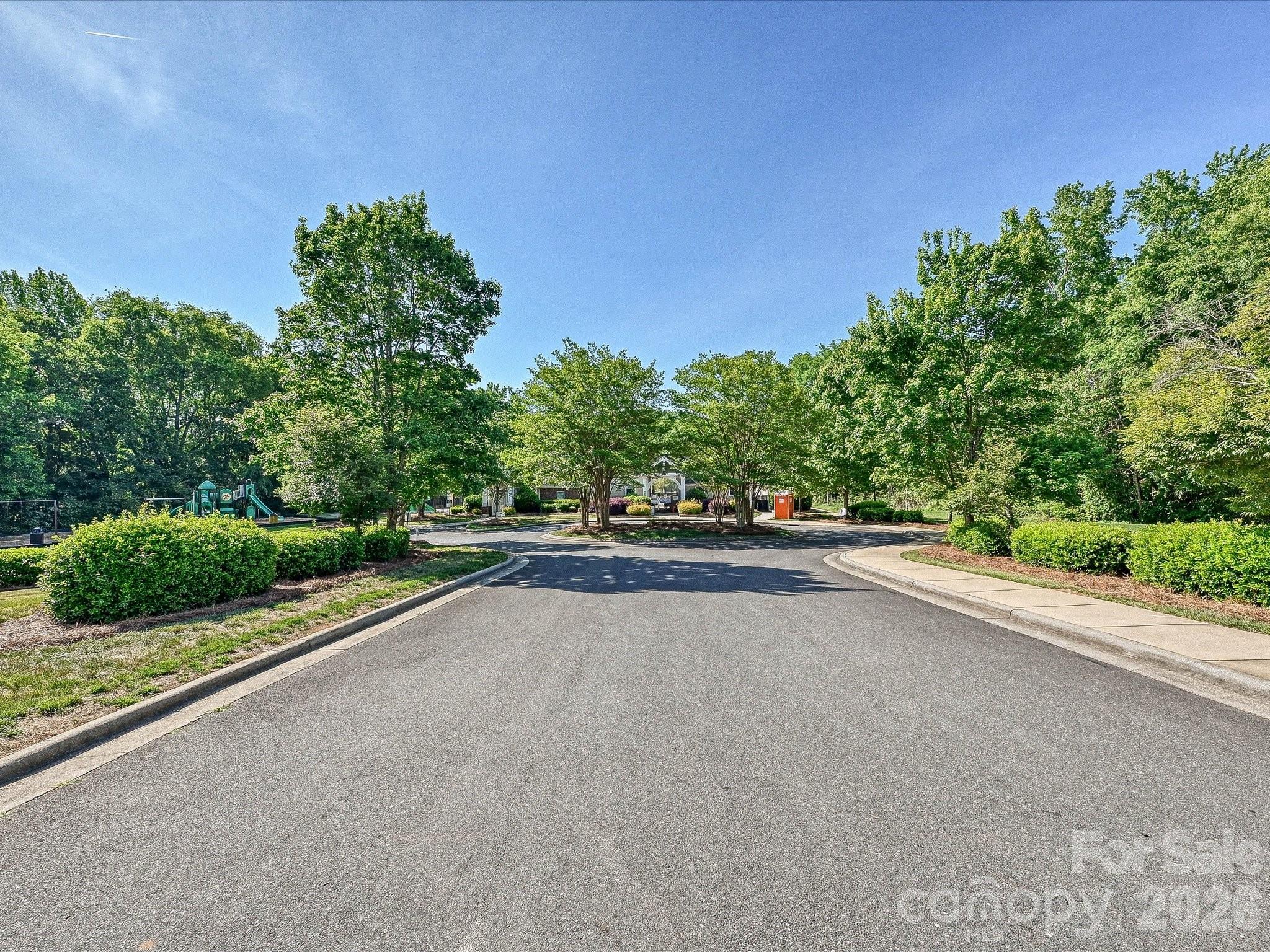 9132 Royal Highlands Court — Charlotte