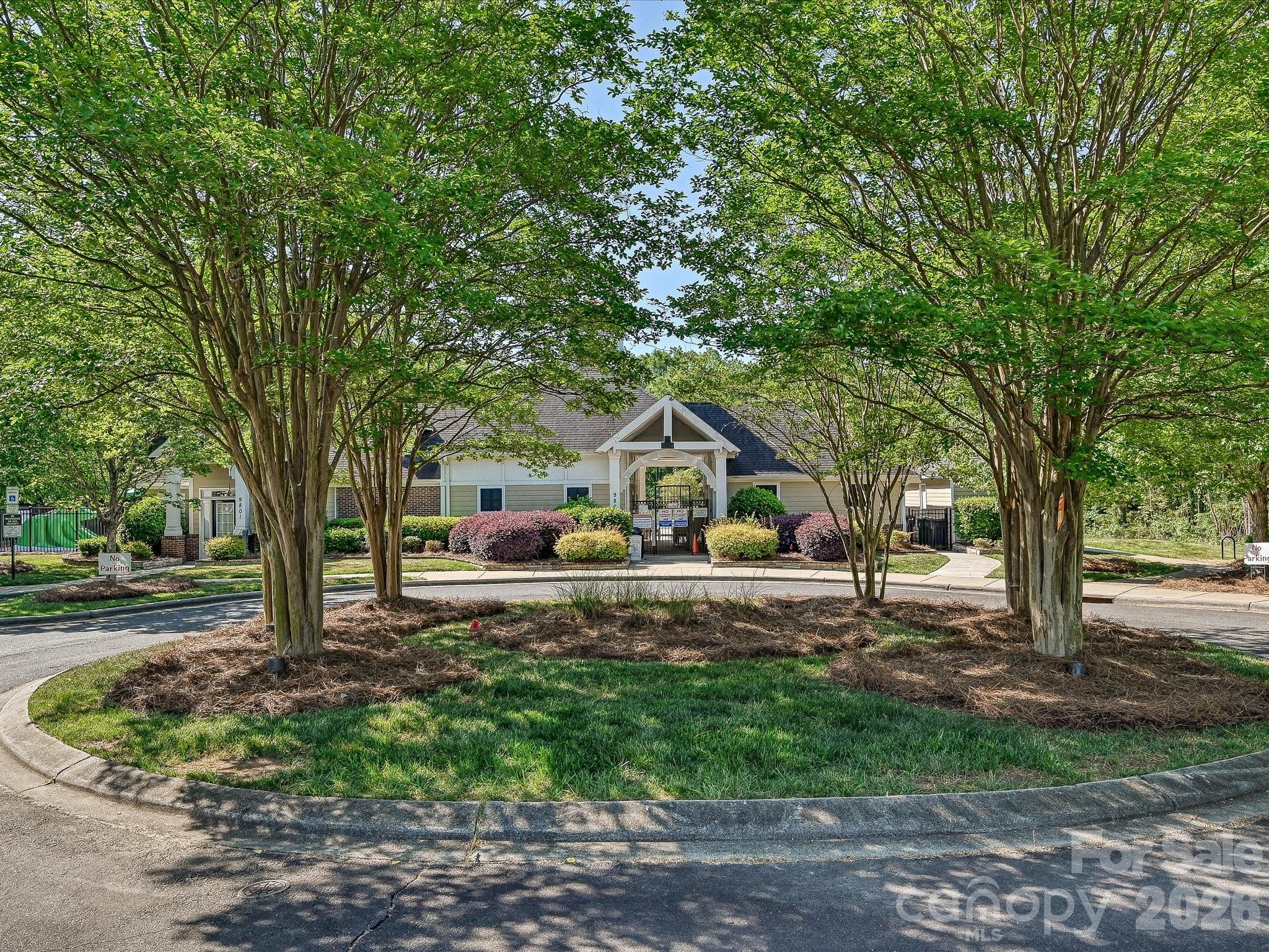 9132 Royal Highlands Court — Charlotte