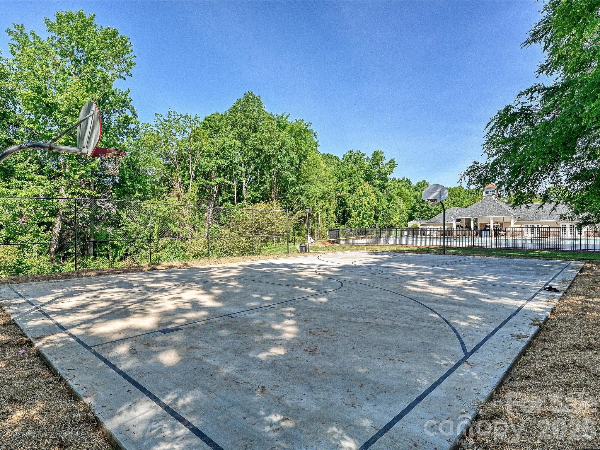 9132 Royal Highlands Court — Charlotte