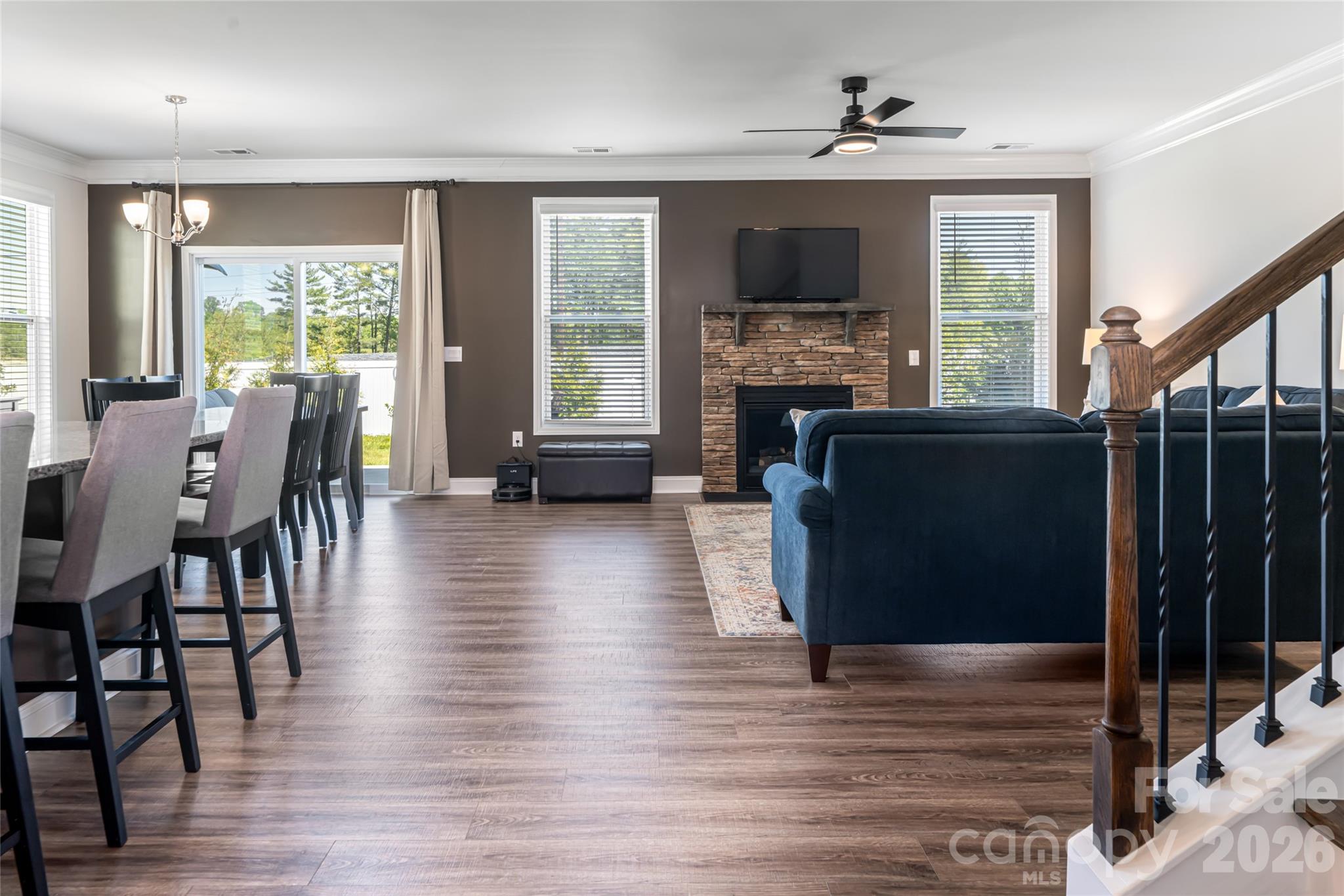 615 Fox Cove Road — Hendersonville