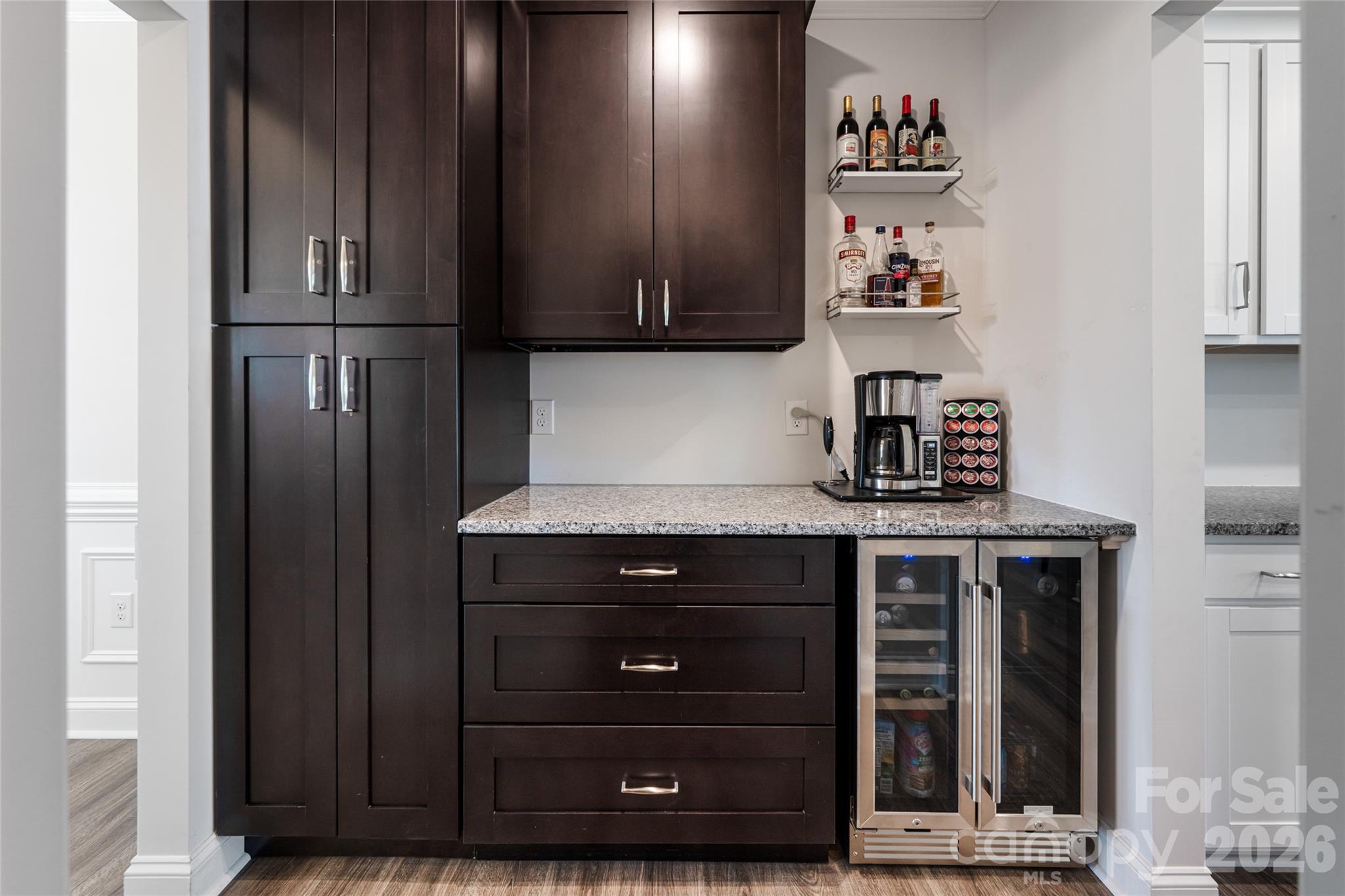 615 Fox Cove Road — Hendersonville