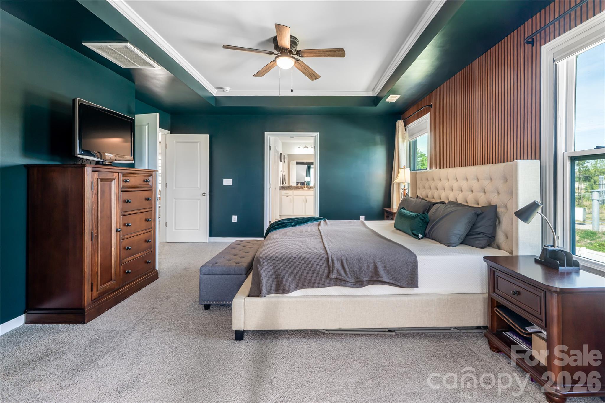 615 Fox Cove Road — Hendersonville