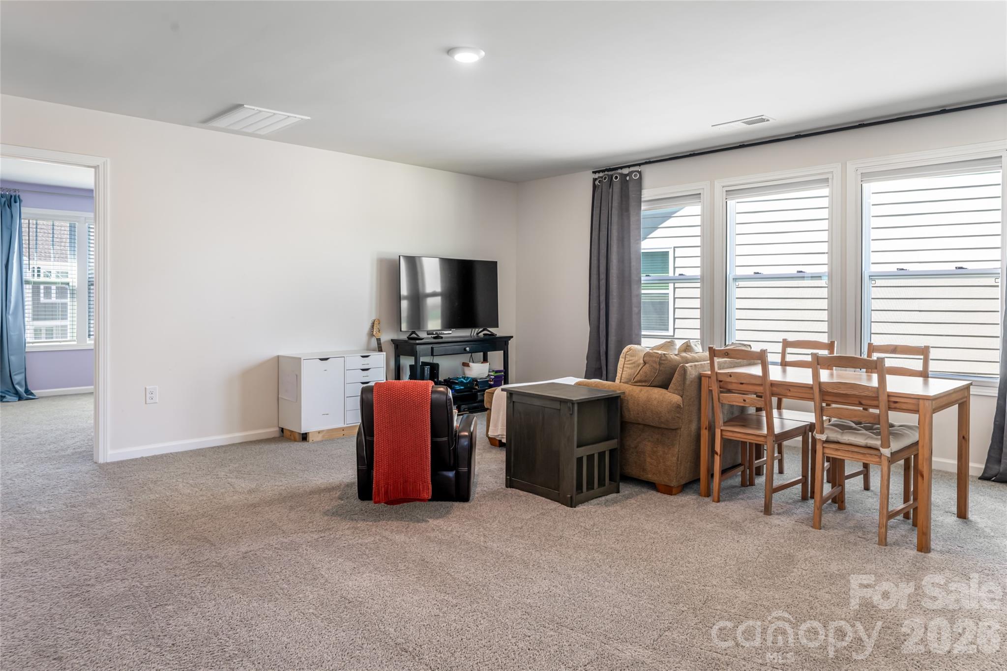 615 Fox Cove Road — Hendersonville