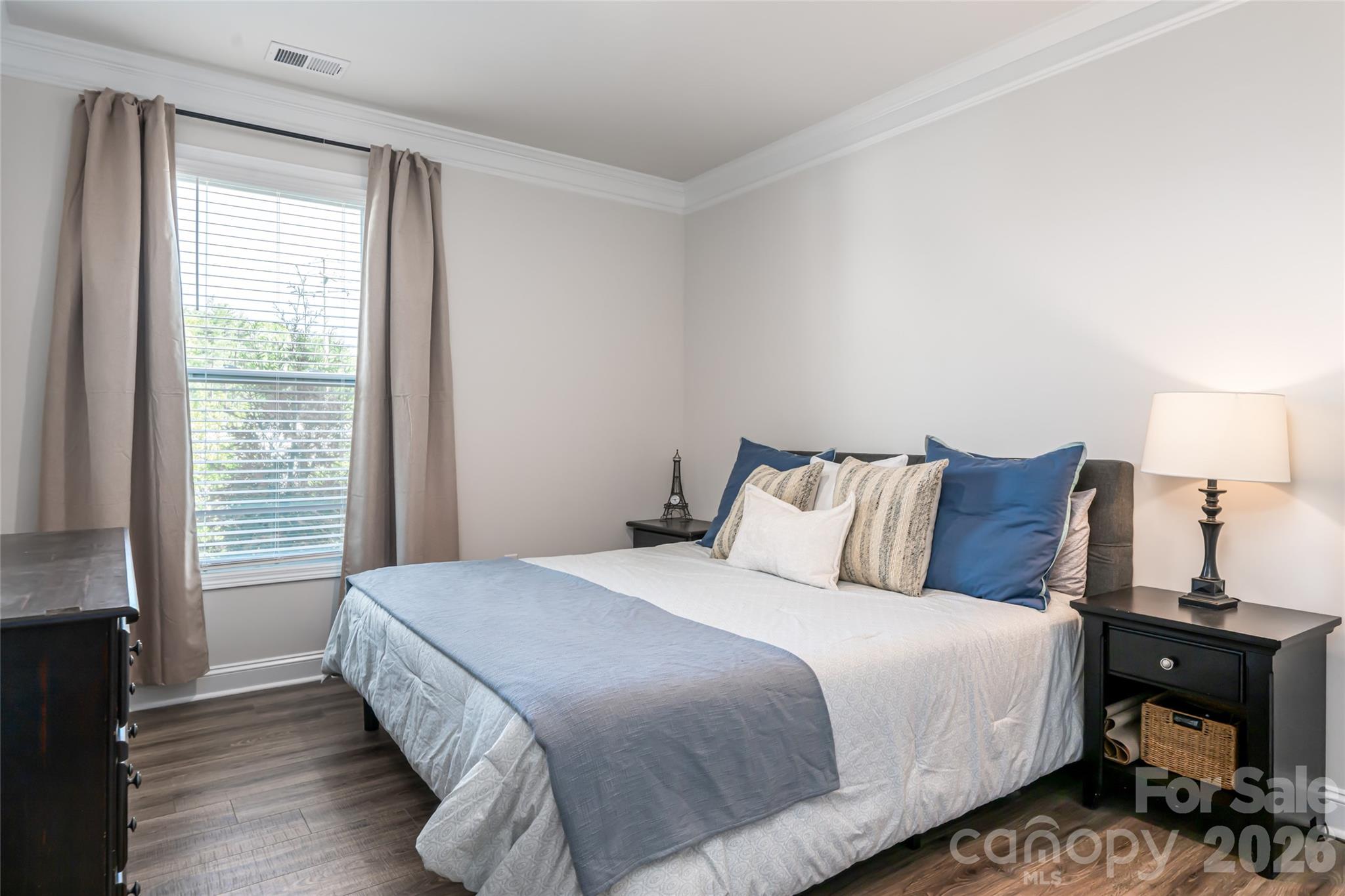 615 Fox Cove Road — Hendersonville