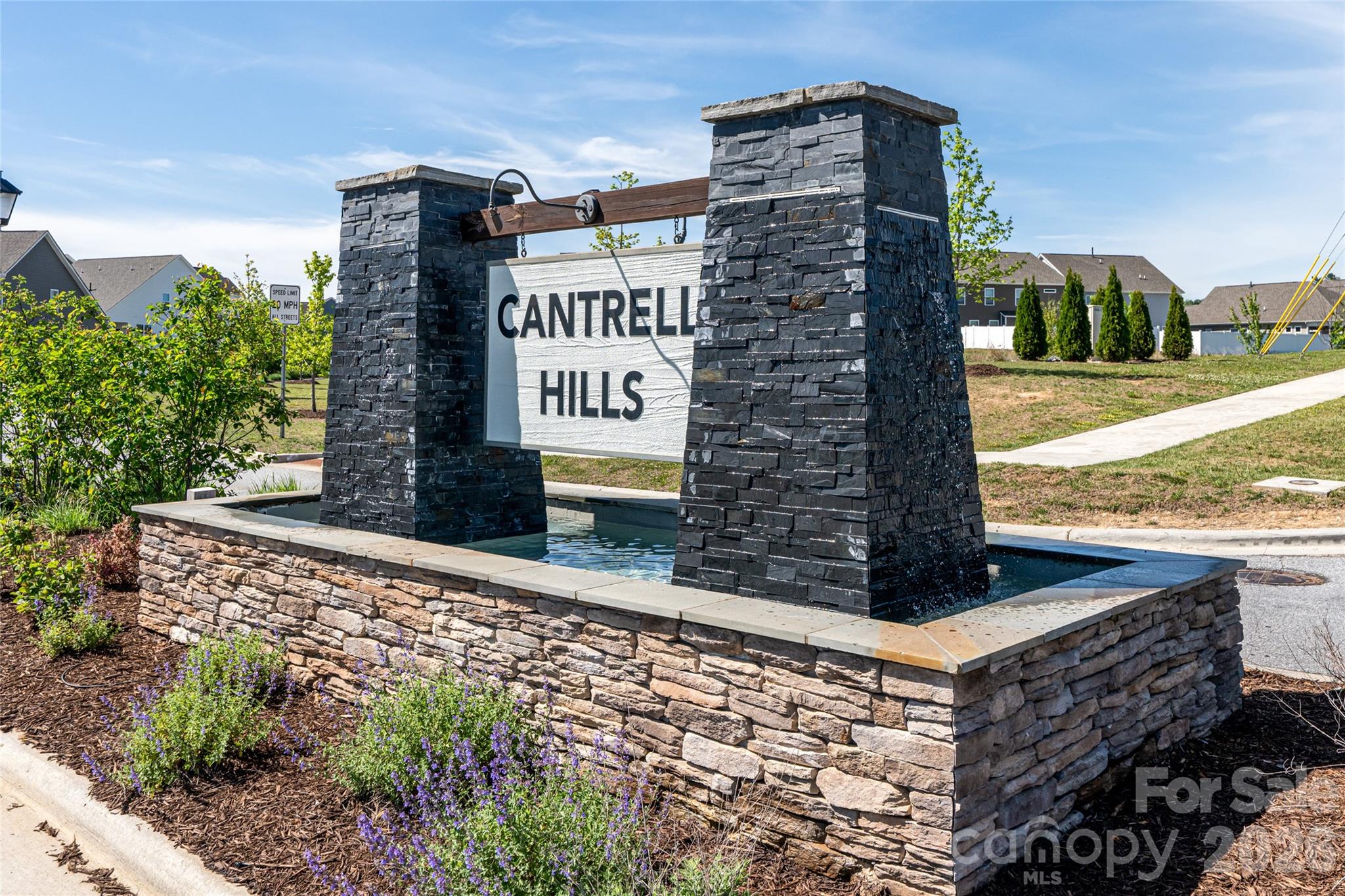 615 Fox Cove Road — Hendersonville