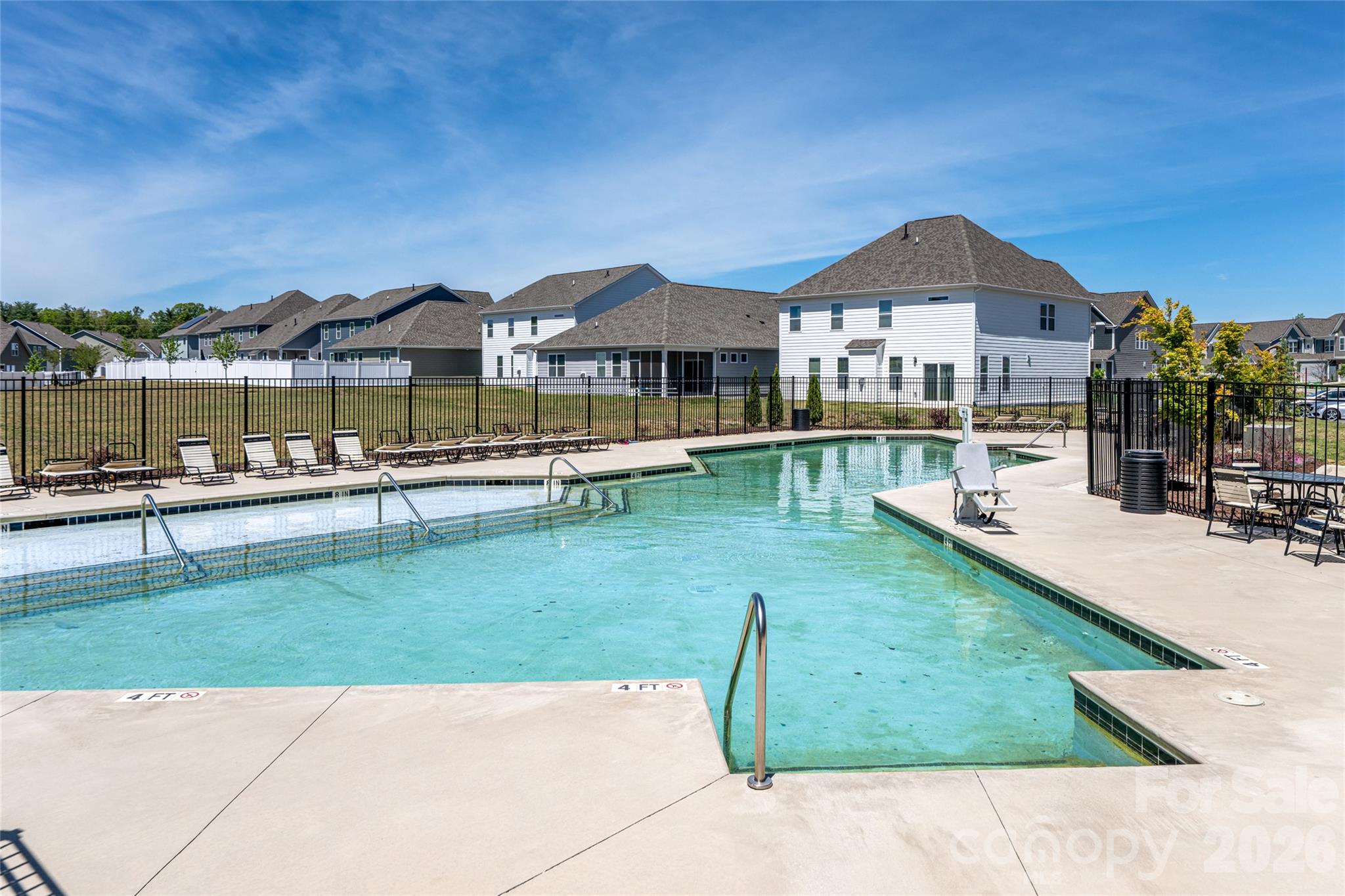 615 Fox Cove Road — Hendersonville