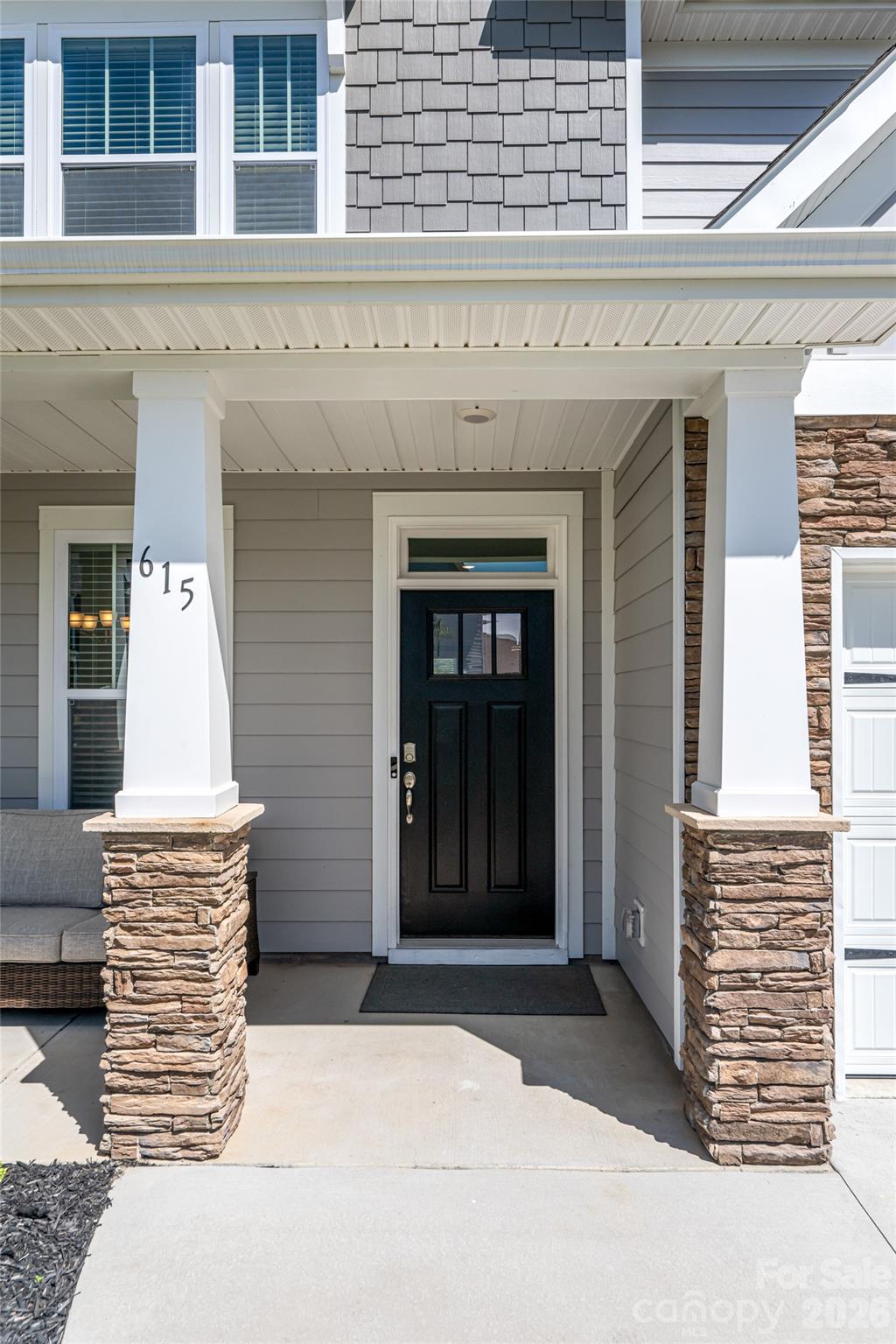 615 Fox Cove Road — Hendersonville