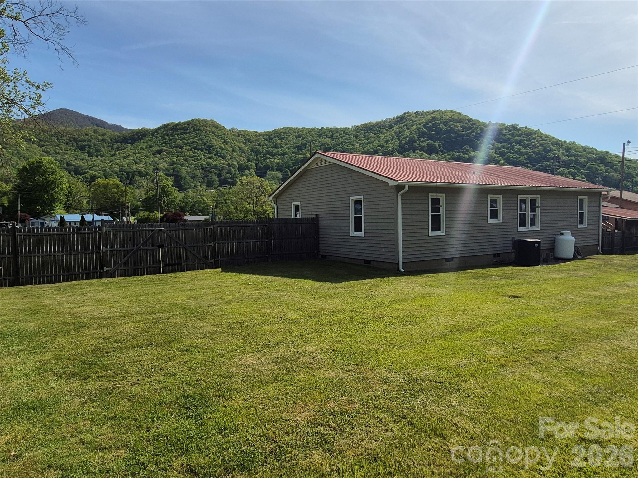 5 Gibson Drive — Maggie Valley