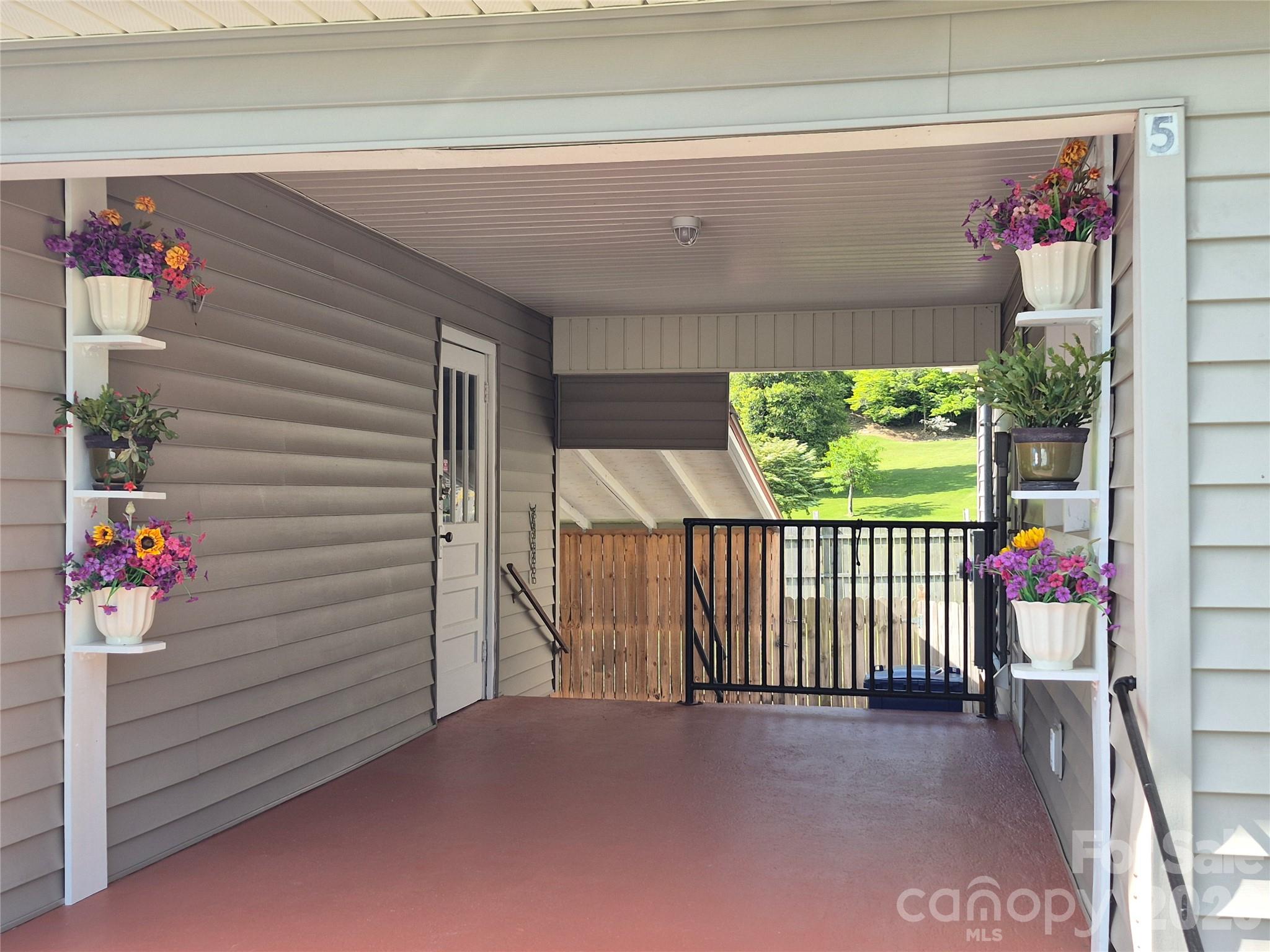 5 Gibson Drive — Maggie Valley