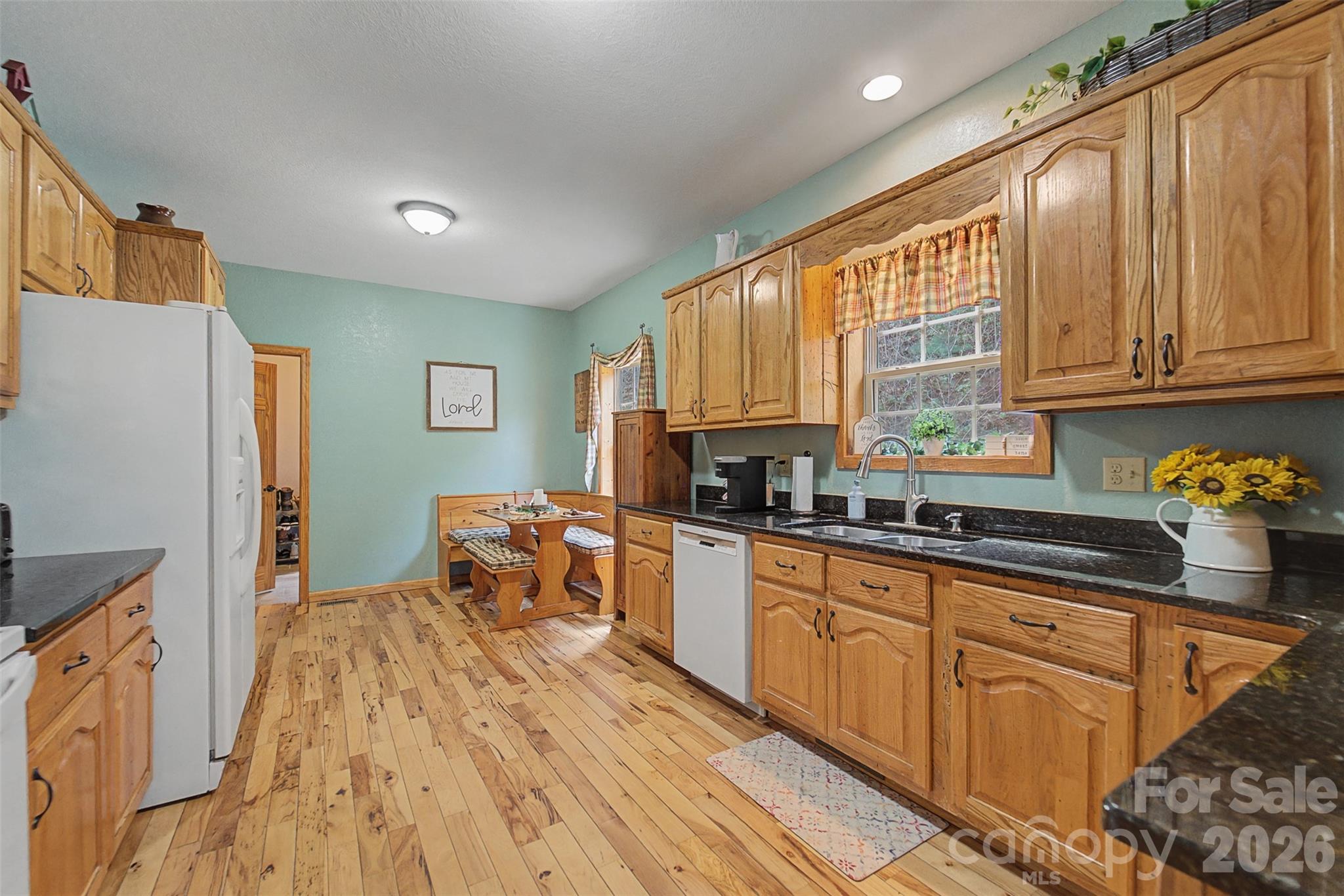 1960 Atoah Road — Robbinsville