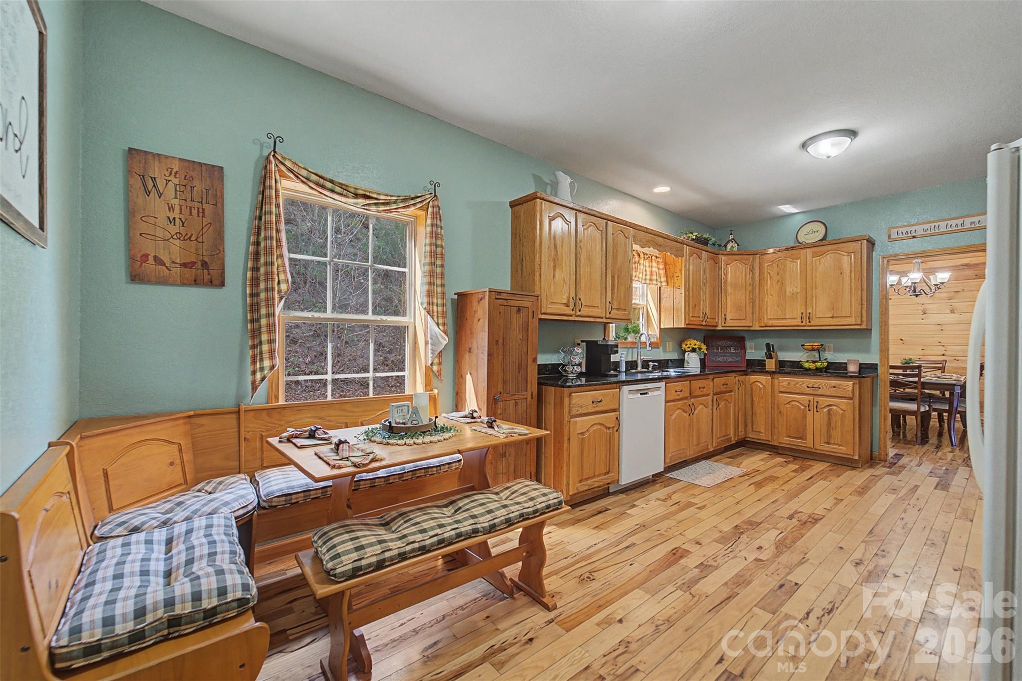 1960 Atoah Road — Robbinsville