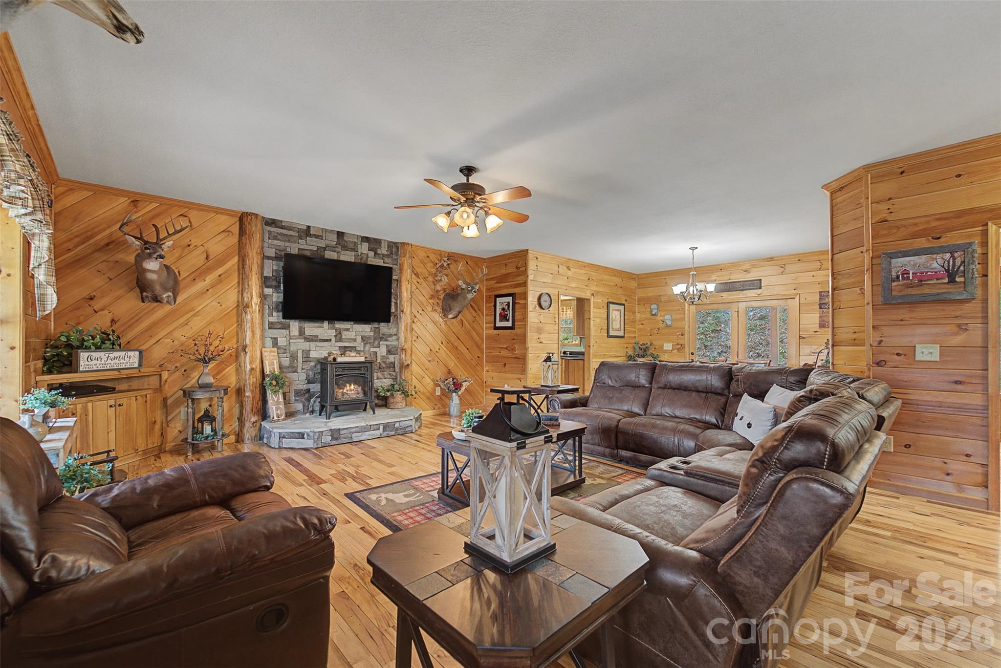 1960 Atoah Road — Robbinsville