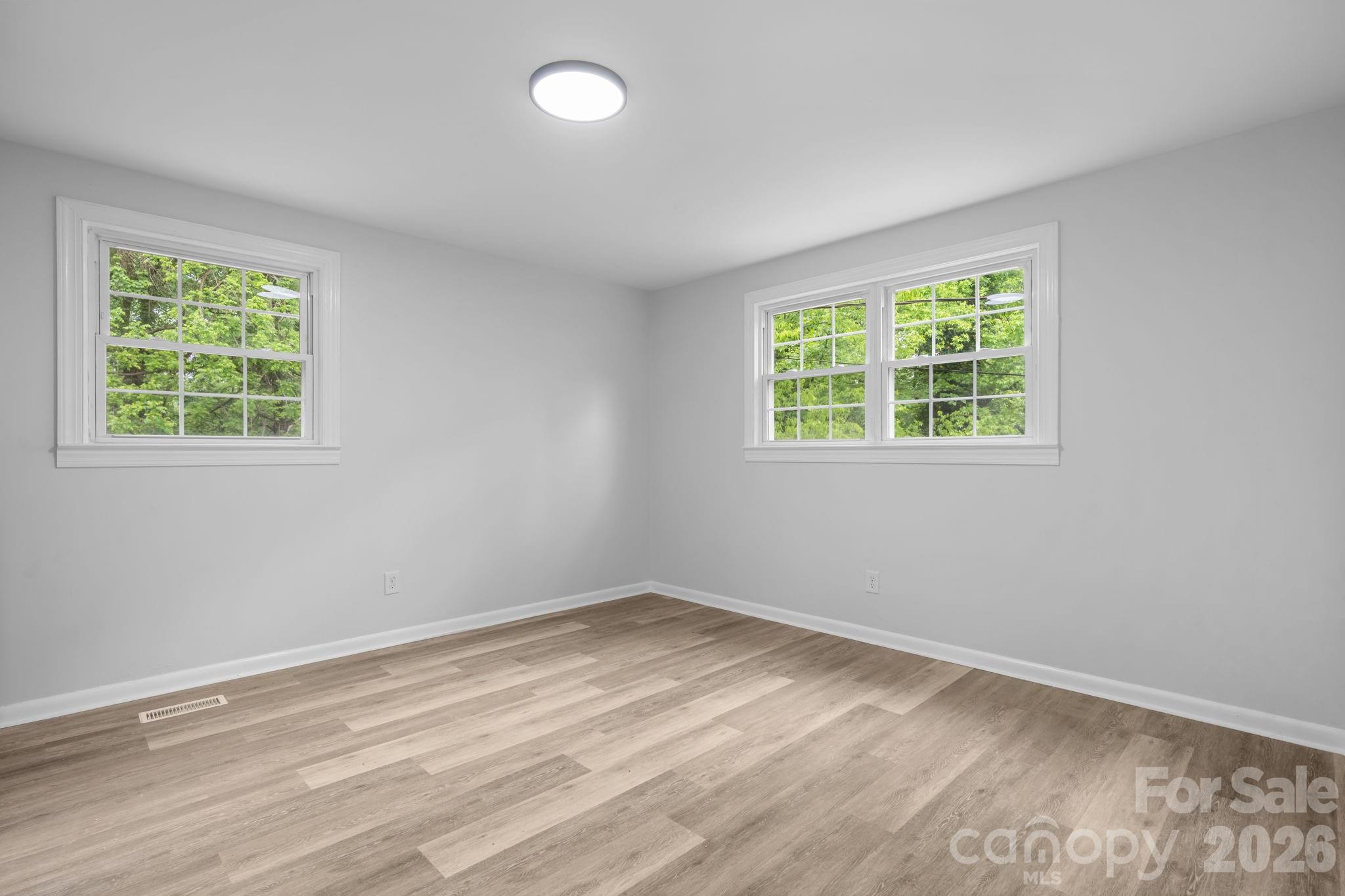 1871 Crestview Drive — Newton