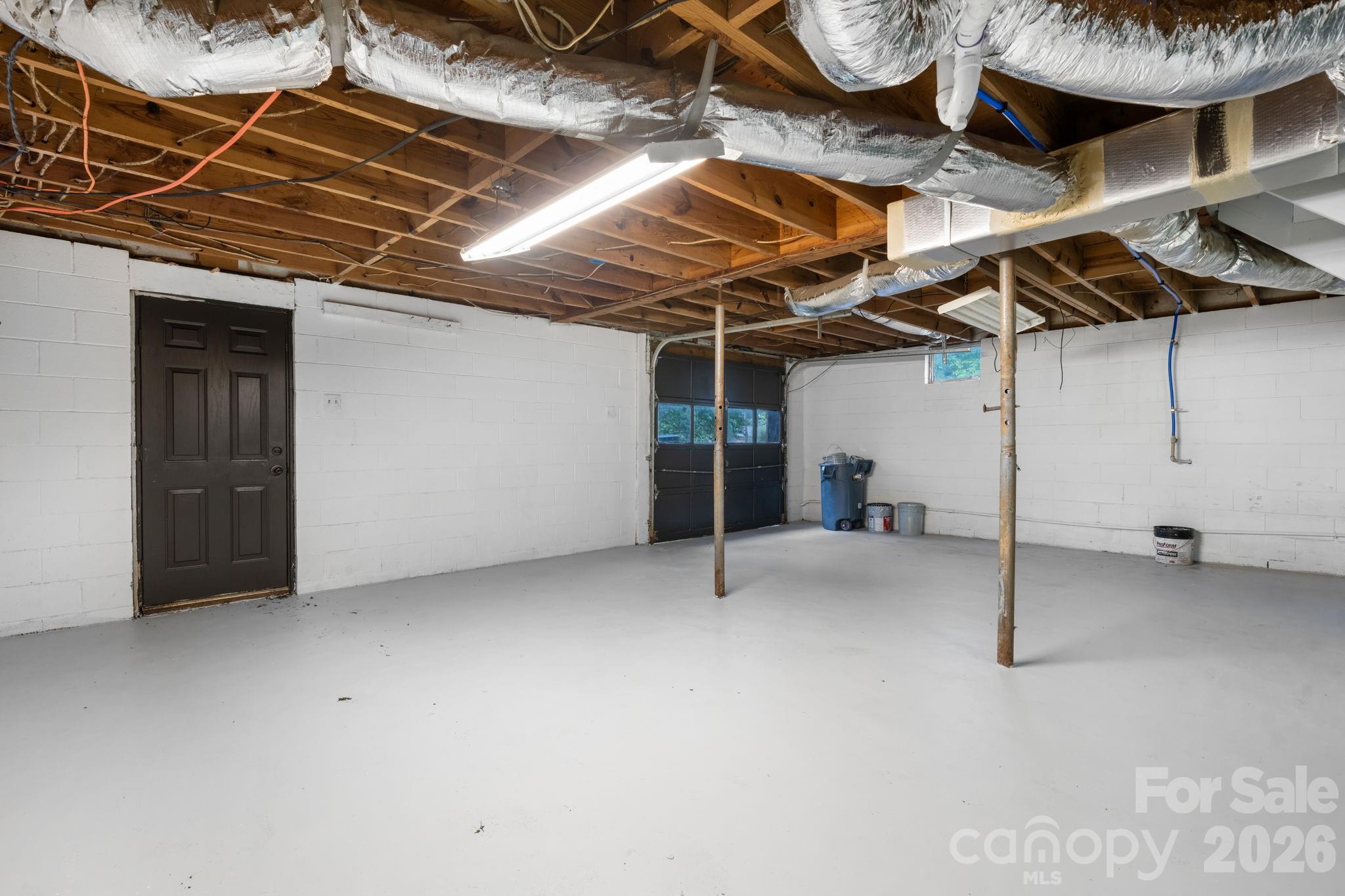 1871 Crestview Drive — Newton