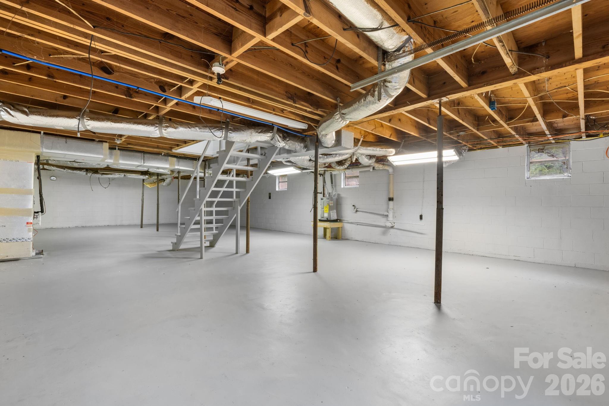 1871 Crestview Drive — Newton
