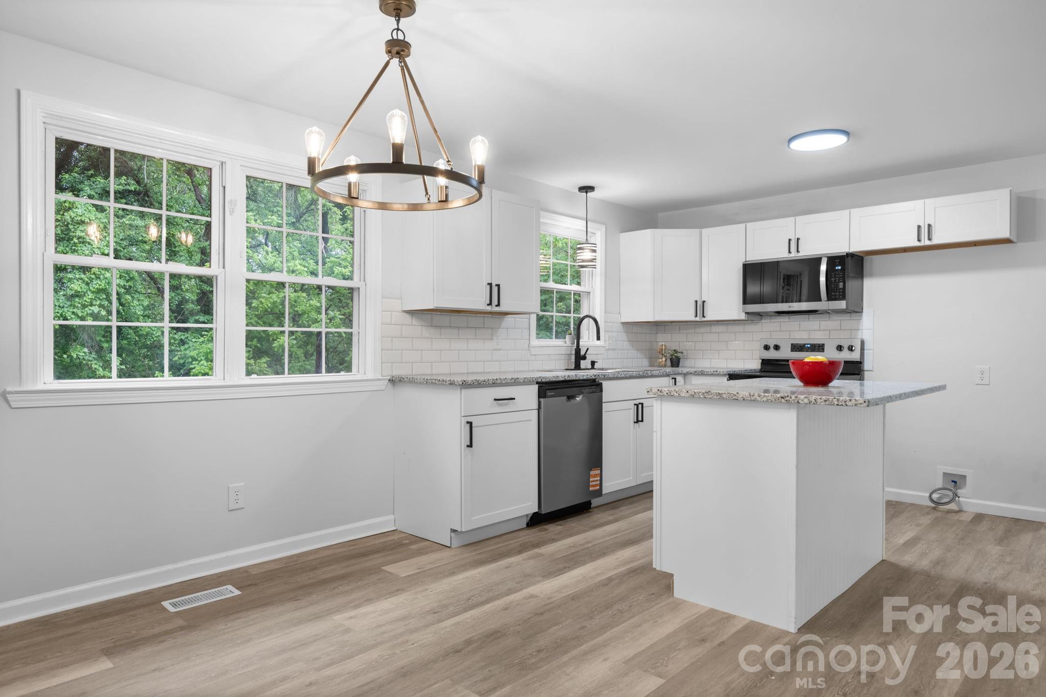 1871 Crestview Drive — Newton