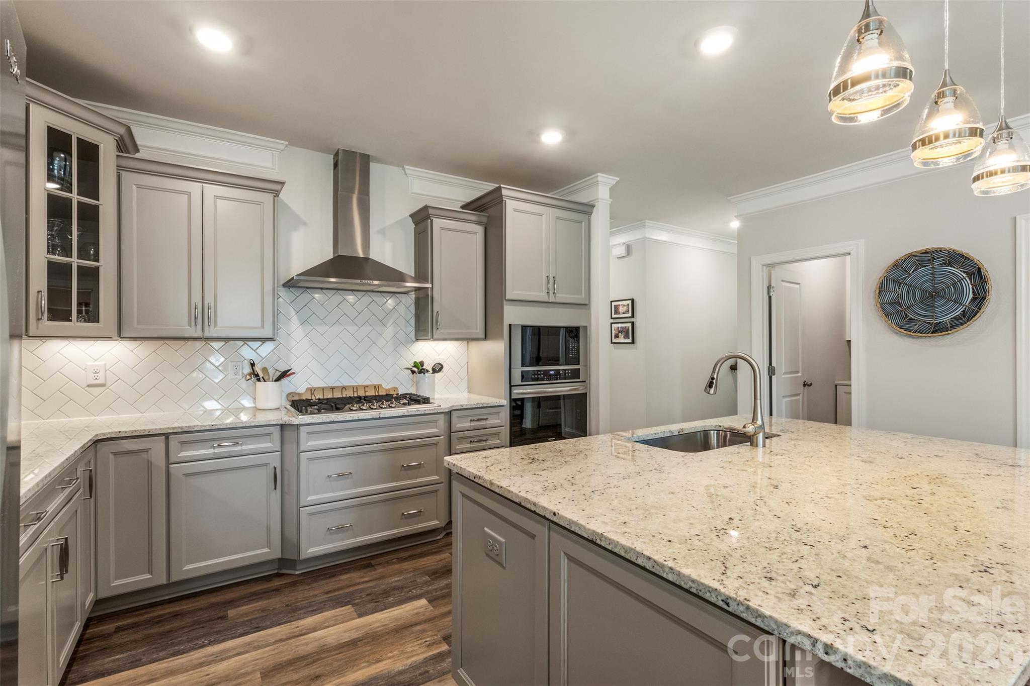 647 R L Stowe Road — Belmont