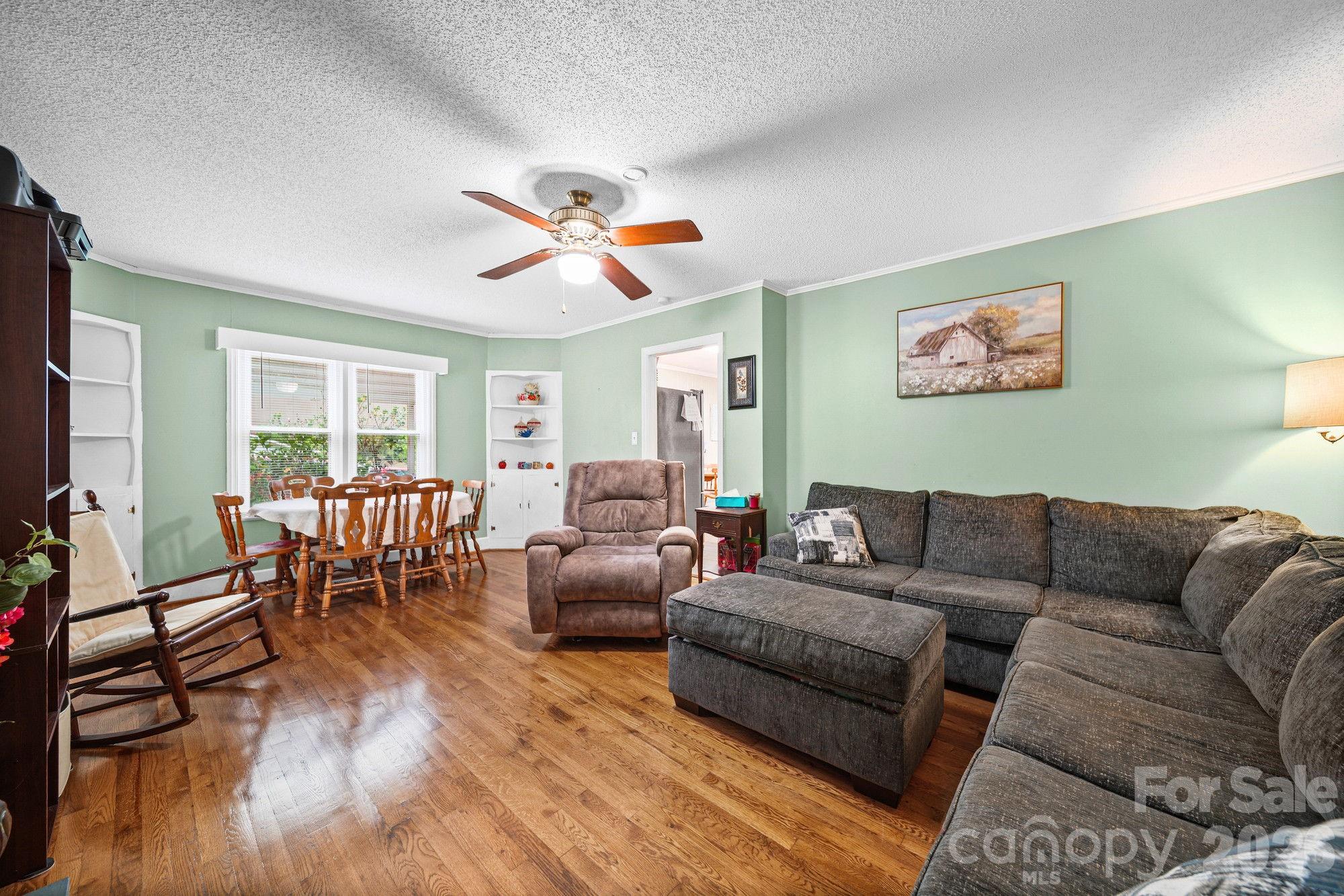 303 E Allenton Street — Mount Gilead