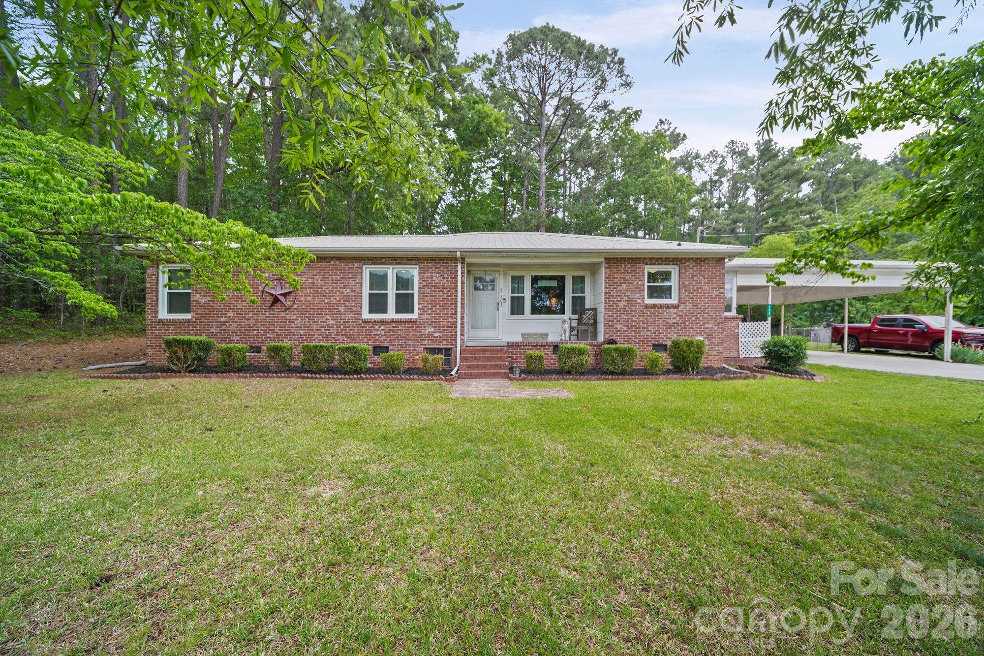 303 E Allenton Street — Mount Gilead