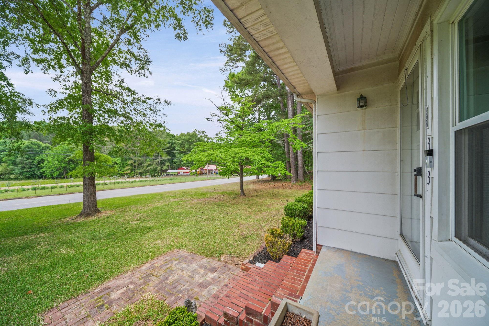 303 E Allenton Street — Mount Gilead
