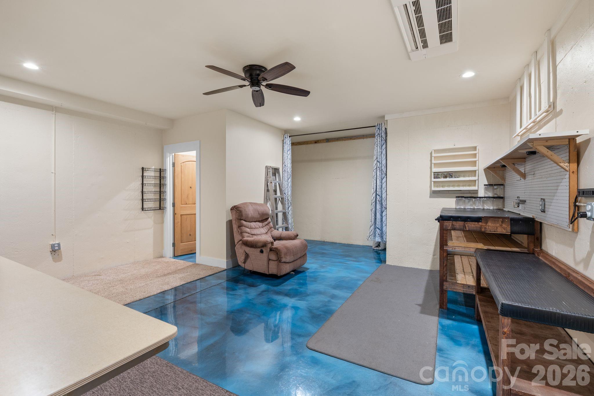 34 Rose Creek Road — Leicester