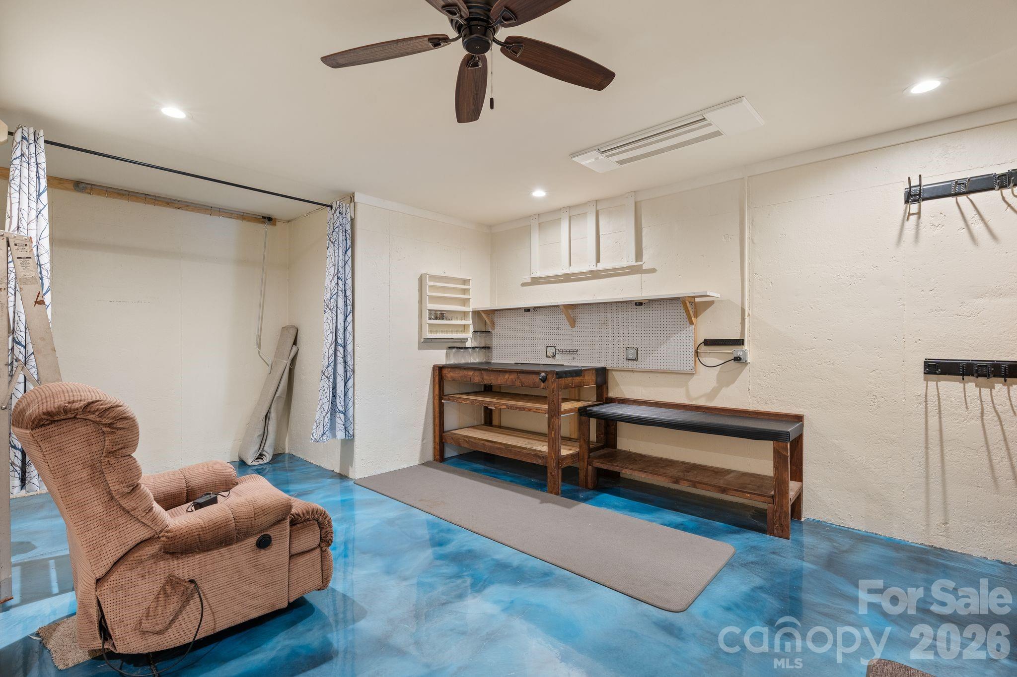 34 Rose Creek Road — Leicester