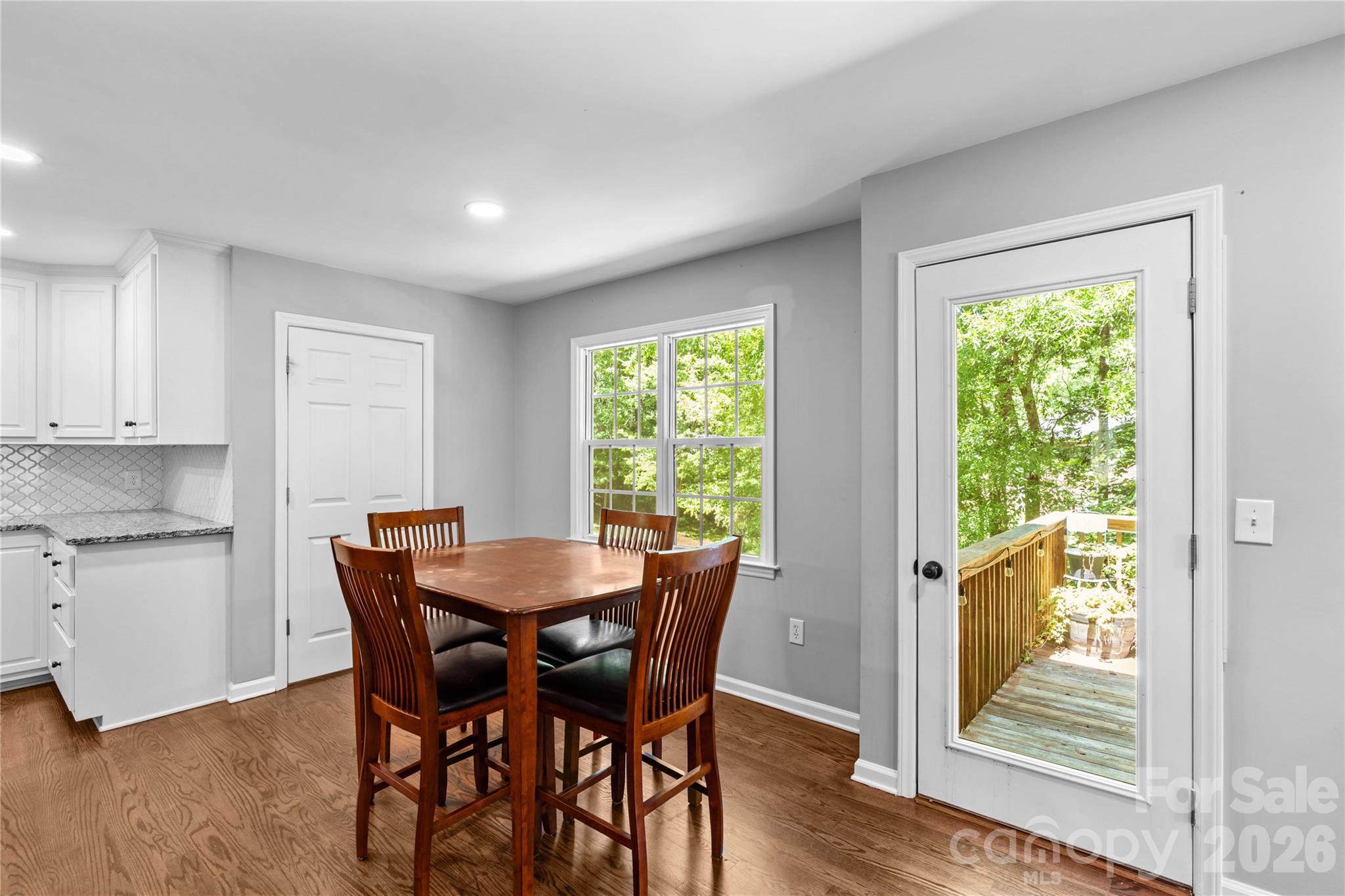 1904 Lorelei Court — Mount Pleasant
