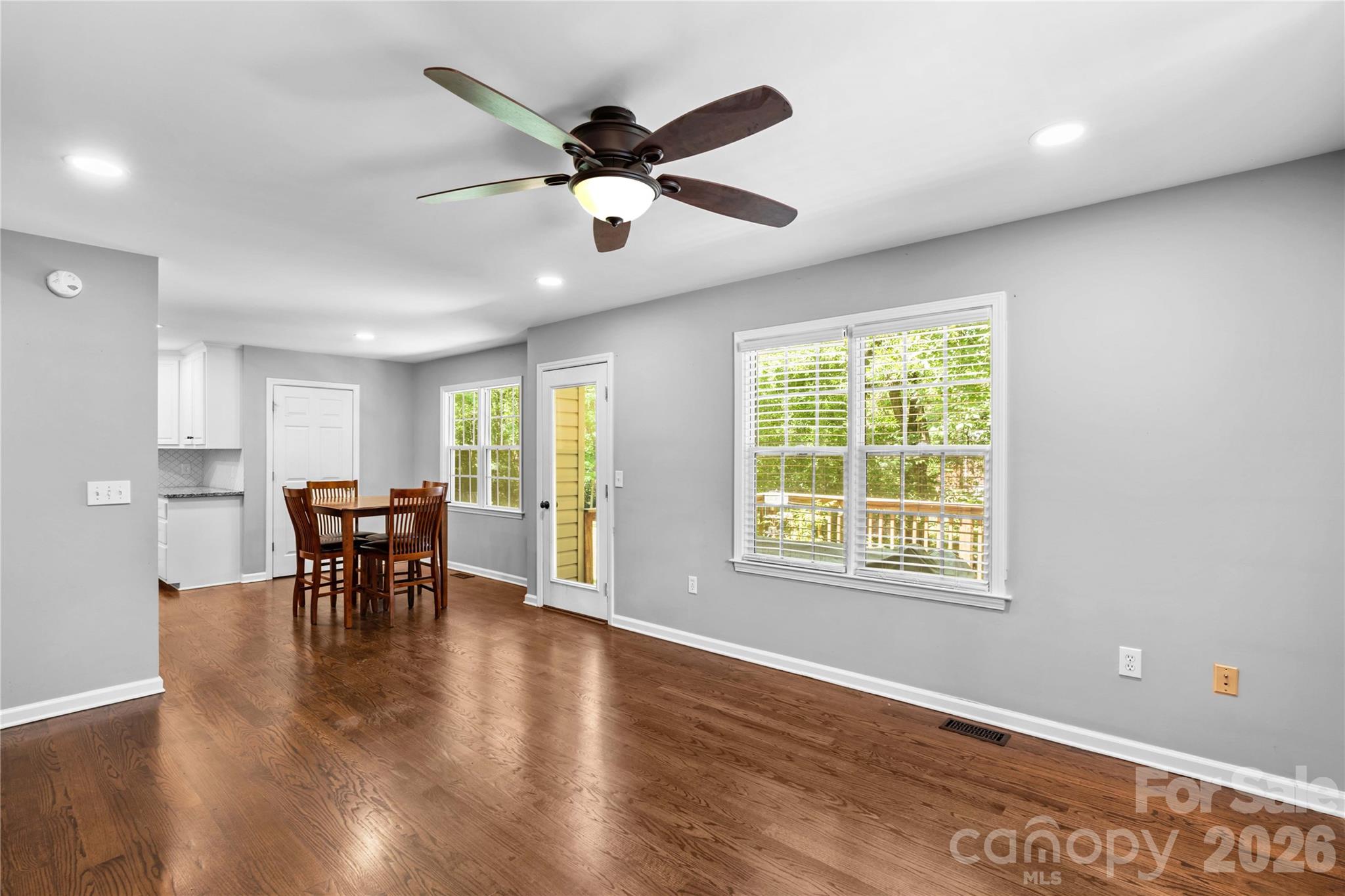 1904 Lorelei Court — Mount Pleasant