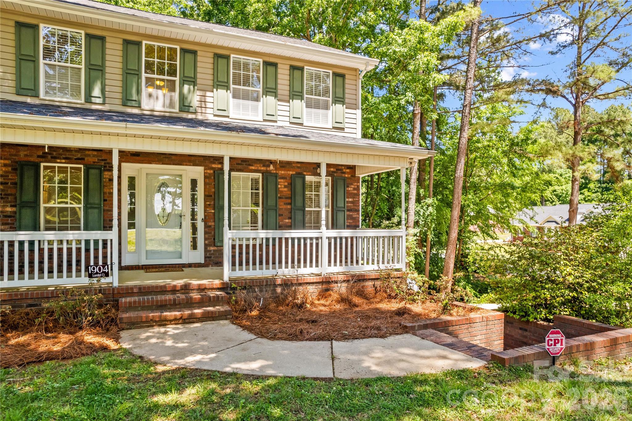 1904 Lorelei Court — Mount Pleasant