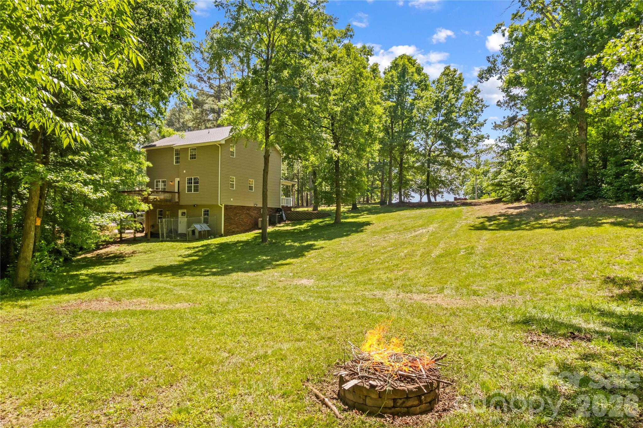 1904 Lorelei Court — Mount Pleasant