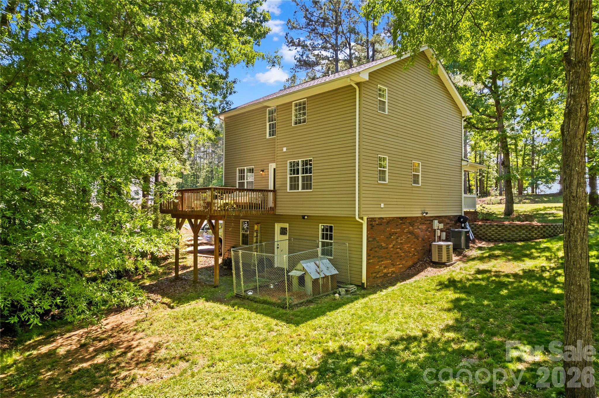 1904 Lorelei Court — Mount Pleasant