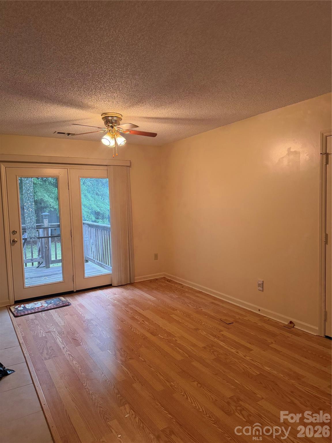 4445 Sulphur Springs Road NE — Hickory