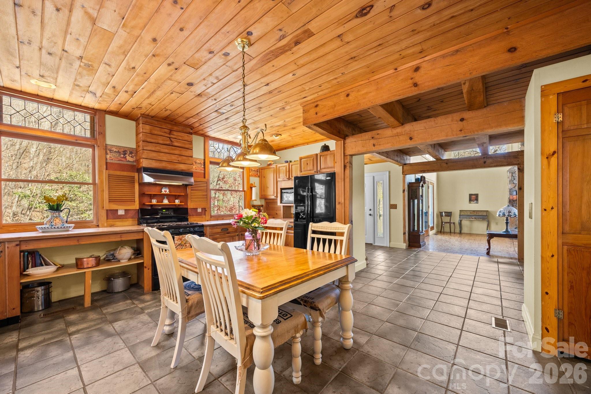 63 Chestnut Forest Road — Fairview