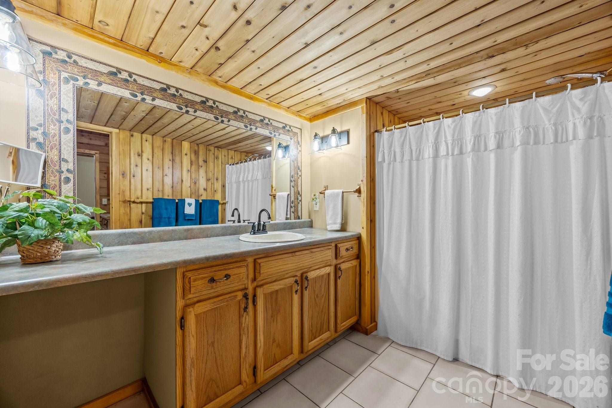 63 Chestnut Forest Road — Fairview