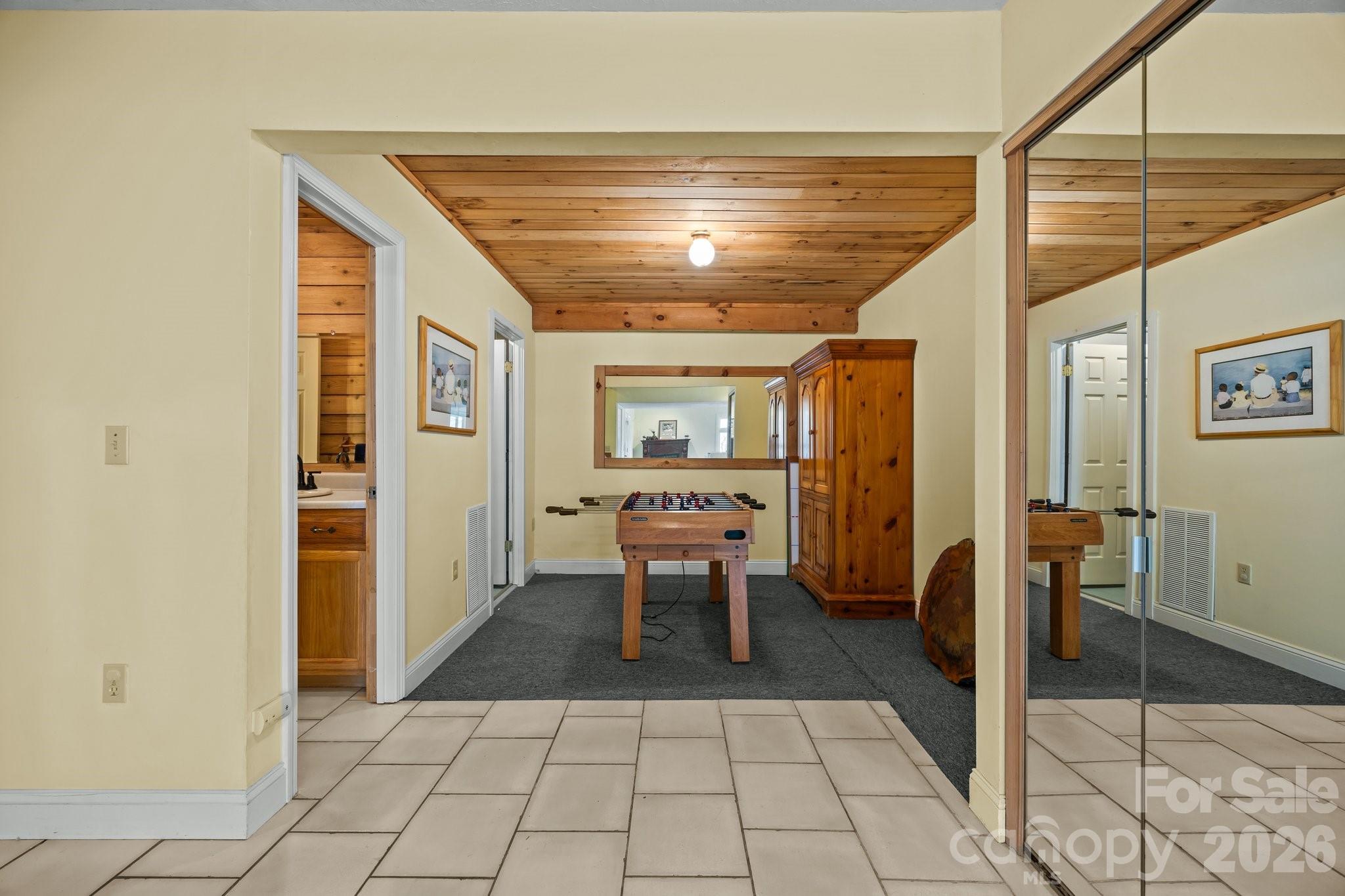 63 Chestnut Forest Road — Fairview
