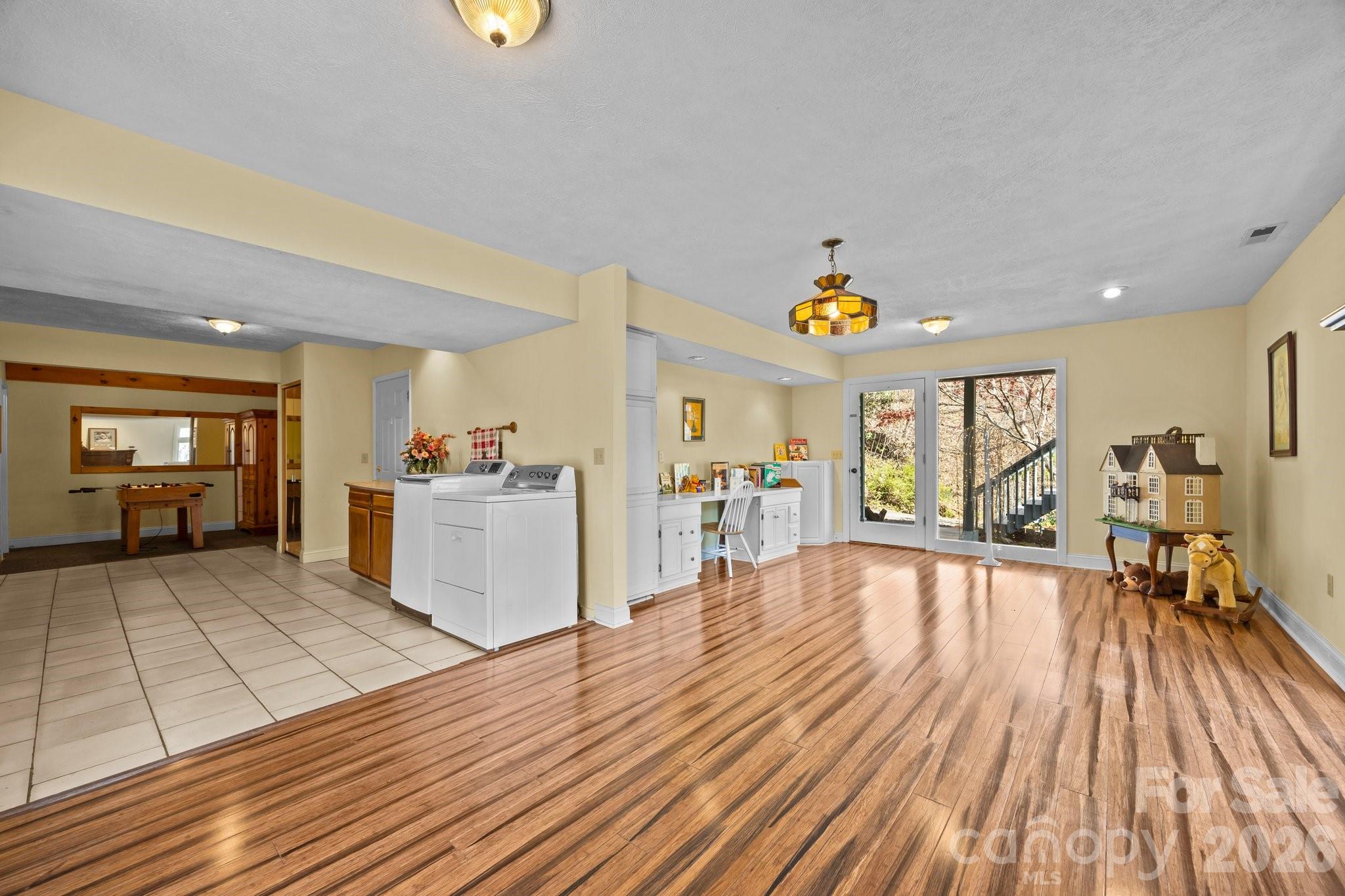 63 Chestnut Forest Road — Fairview