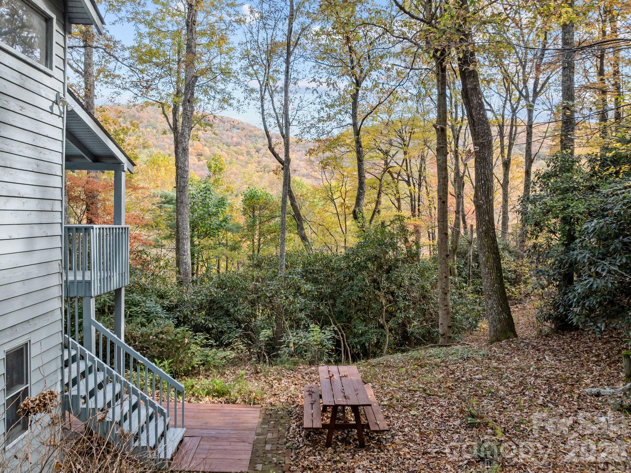 63 Chestnut Forest Road — Fairview