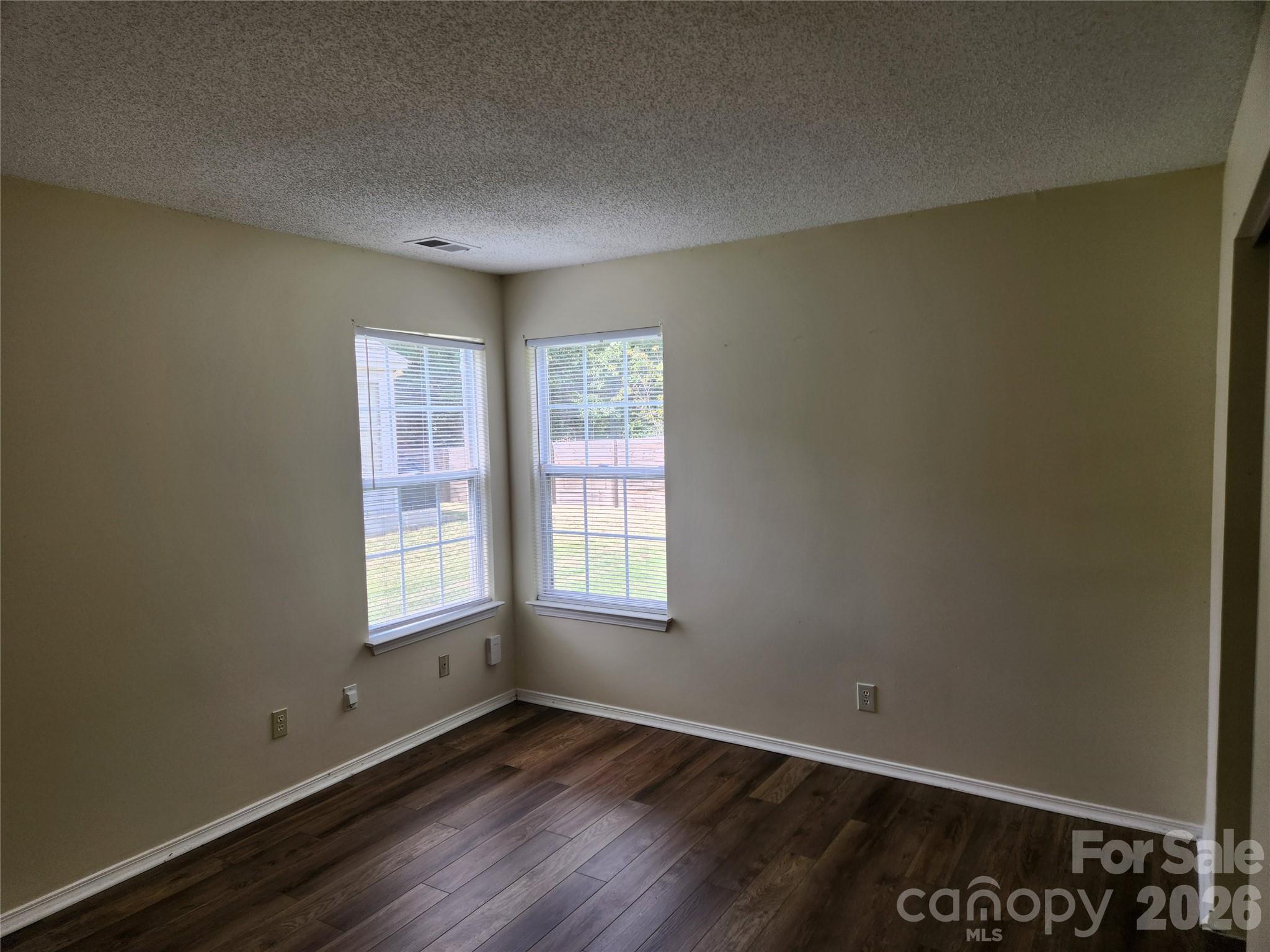 3077 Champion Lane SW — Concord