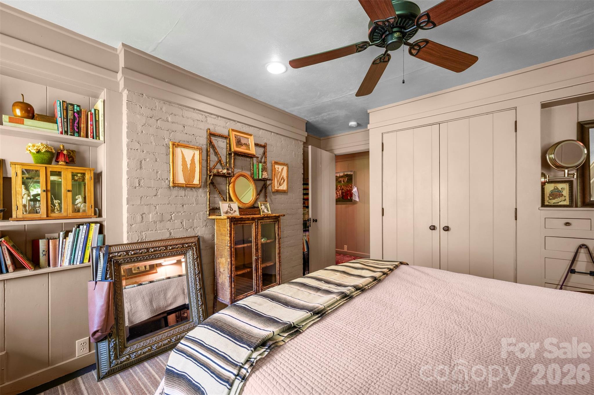 484 Sourwood Ridge Road — Tryon