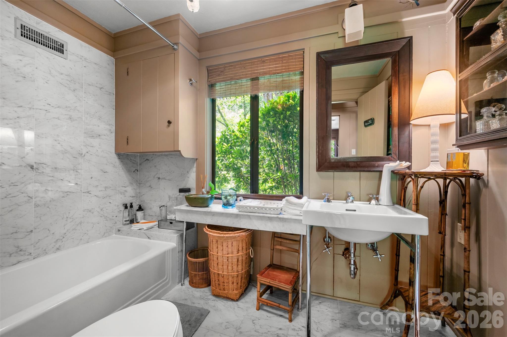 484 Sourwood Ridge Road — Tryon